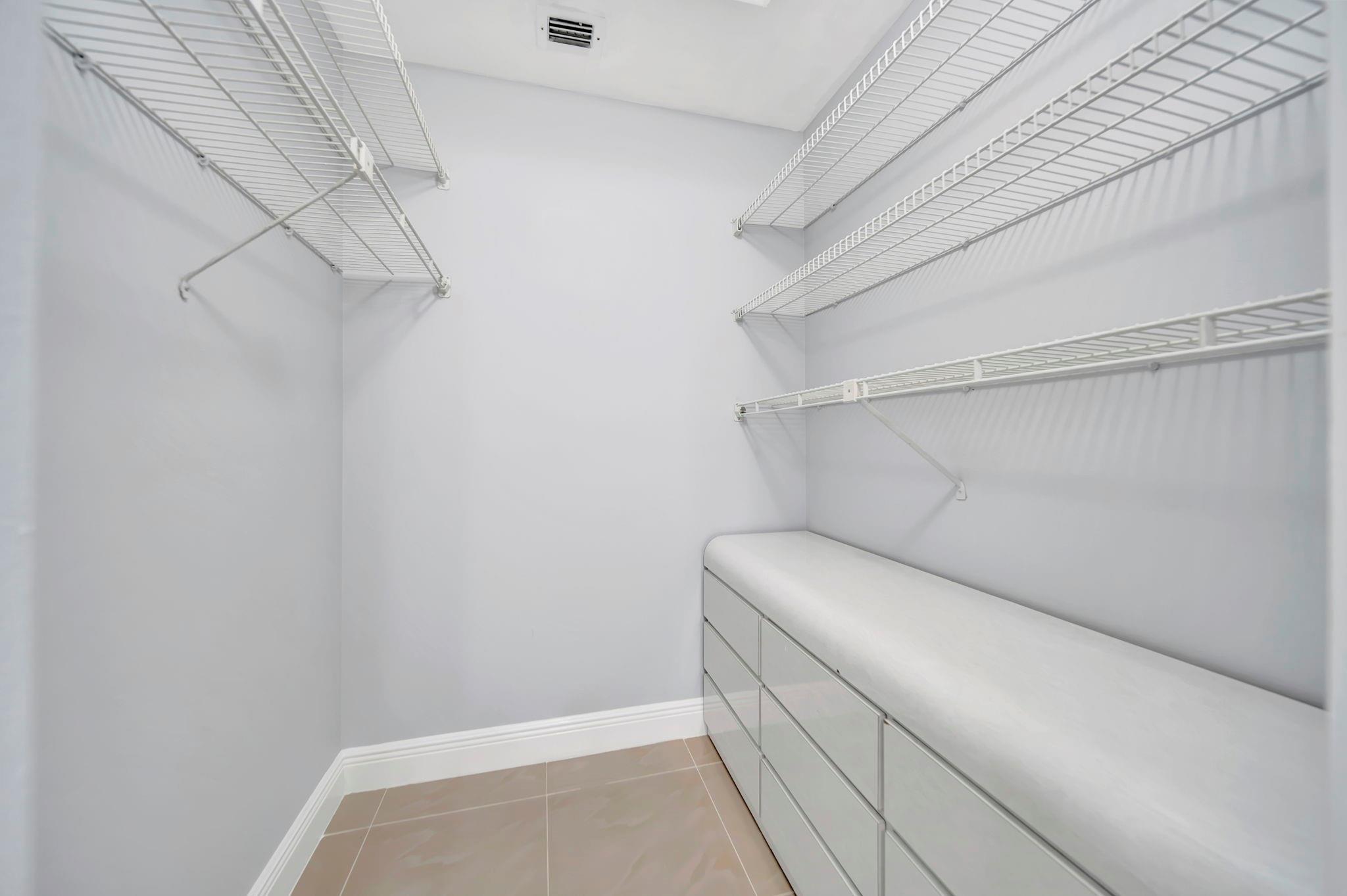 Meadowridge East Condo - Residential Lease