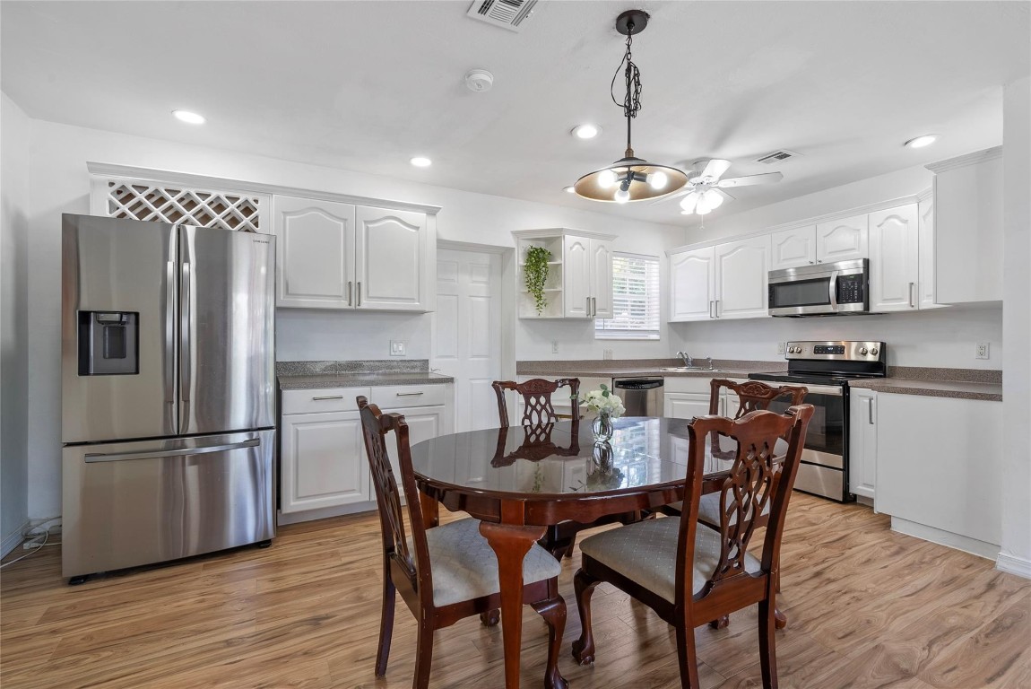 IMPERIAL POINT - Residential Lease