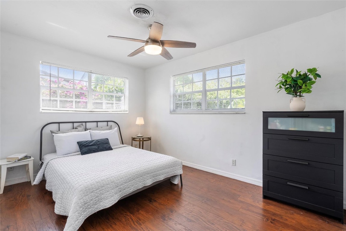 IMPERIAL POINT - Residential Lease