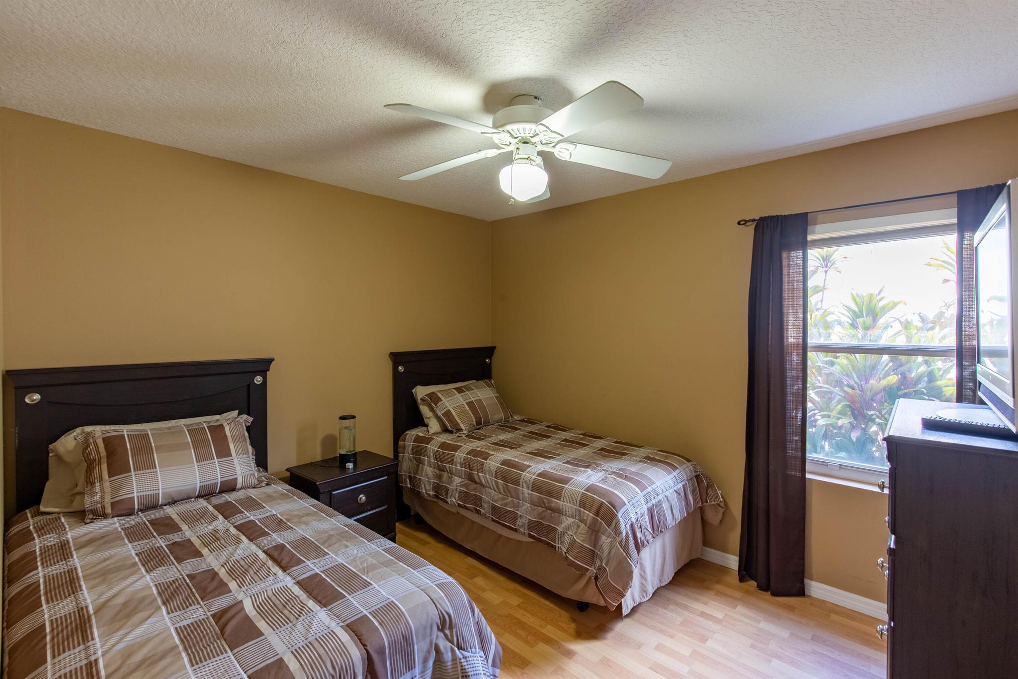 WELLINGTONS EDGE PAR 76 P - Residential Lease