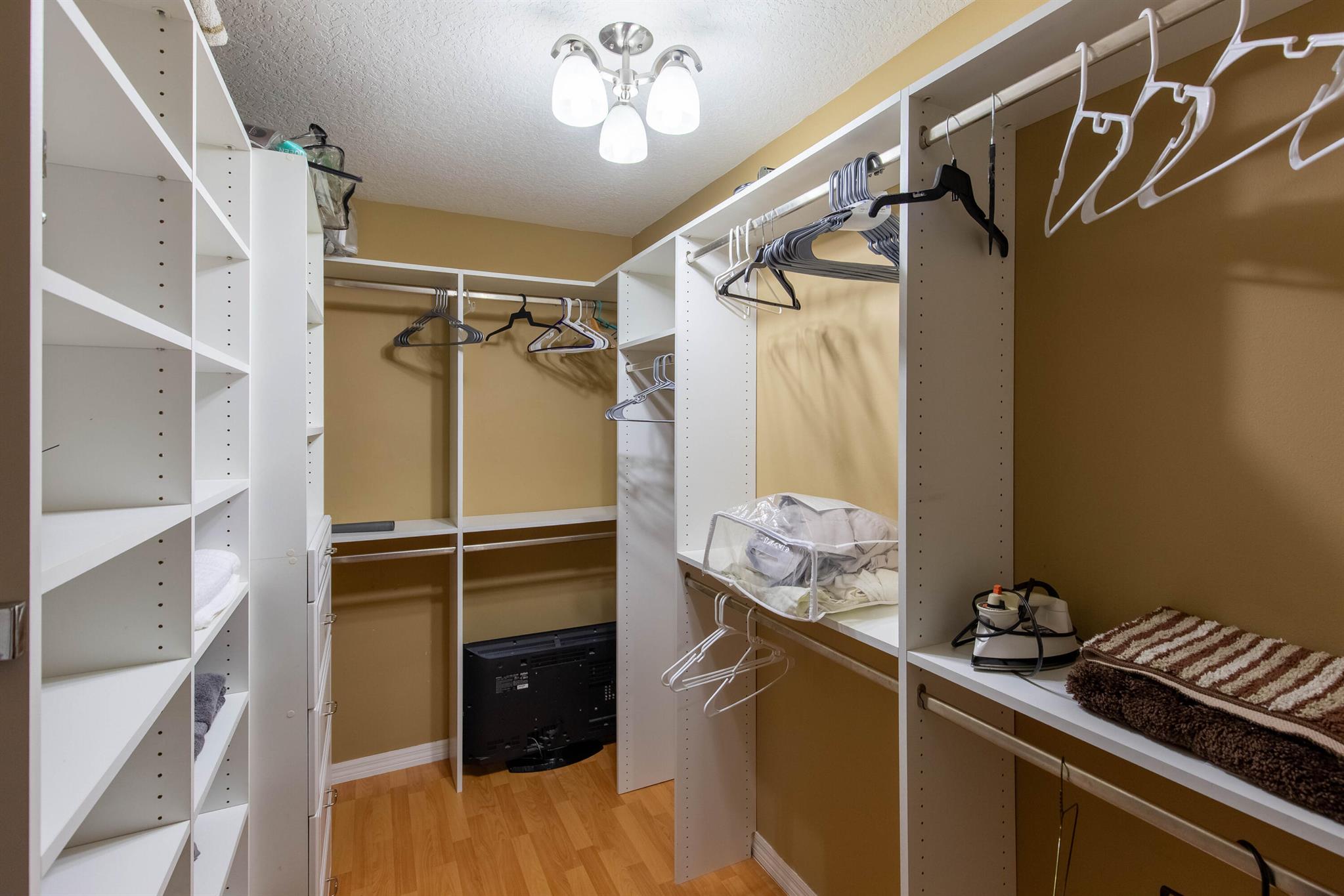 WELLINGTONS EDGE PAR 76 P - Residential Lease