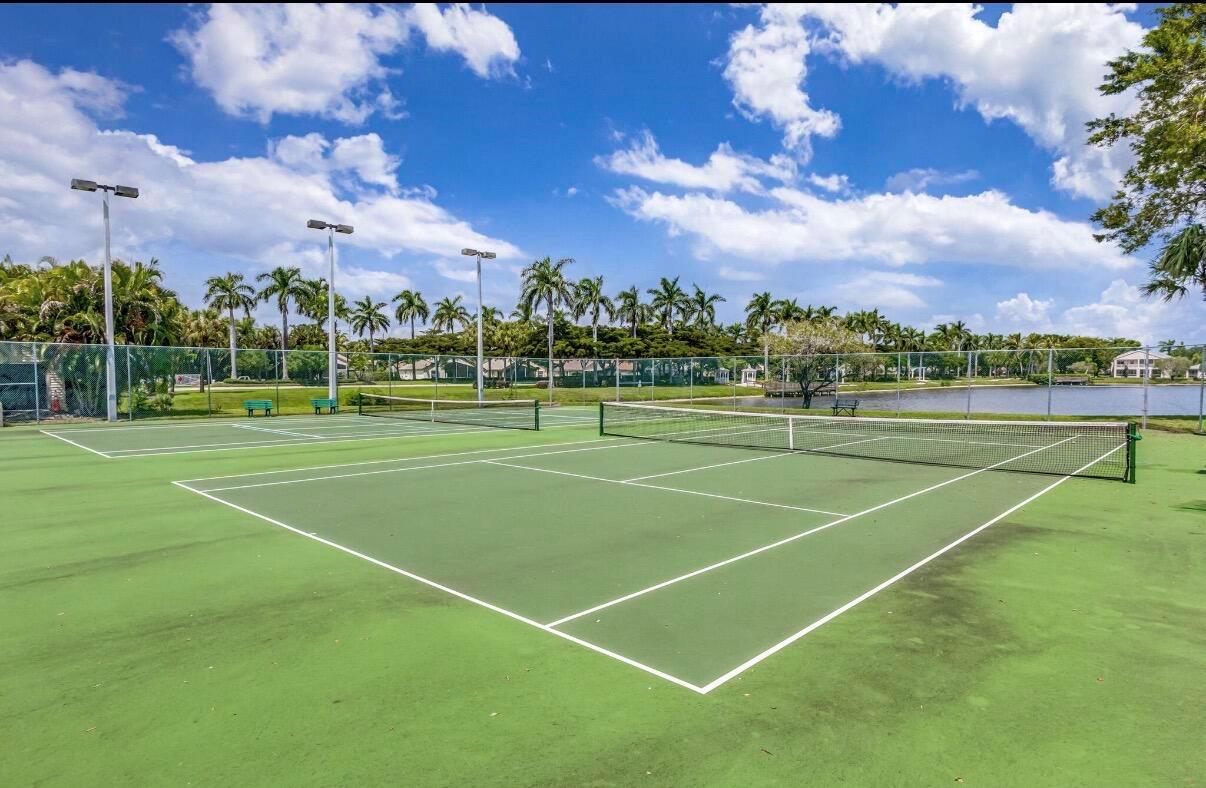 WELLINGTONS EDGE PAR 76 P - Residential Lease