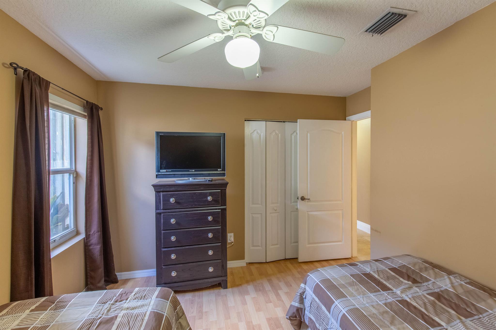 WELLINGTONS EDGE PAR 76 P - Residential Lease