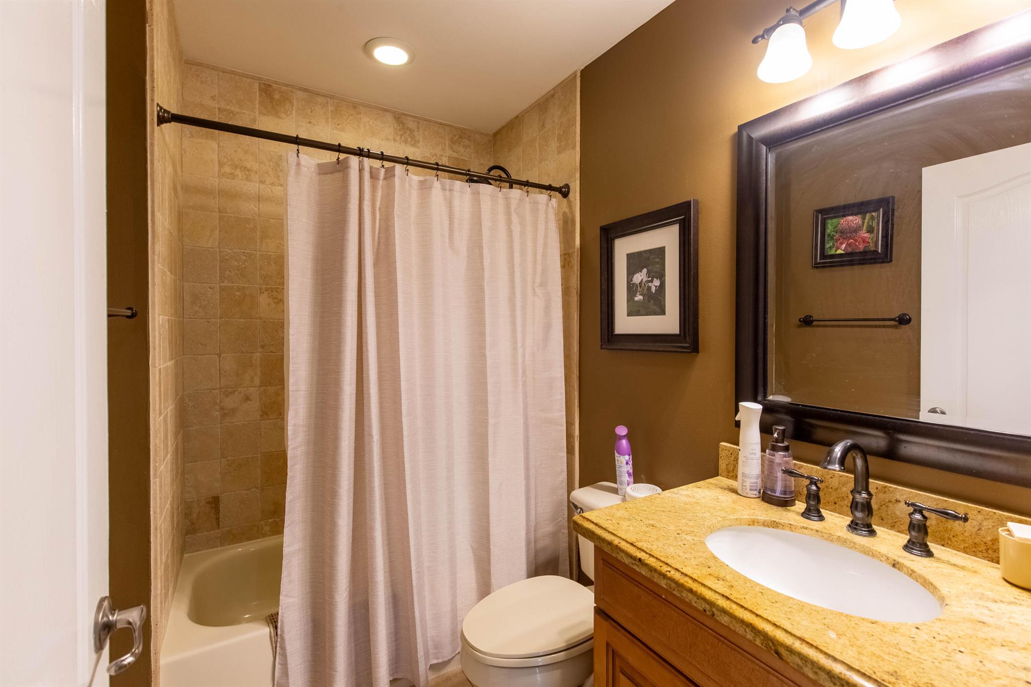 WELLINGTONS EDGE PAR 76 P - Residential Lease