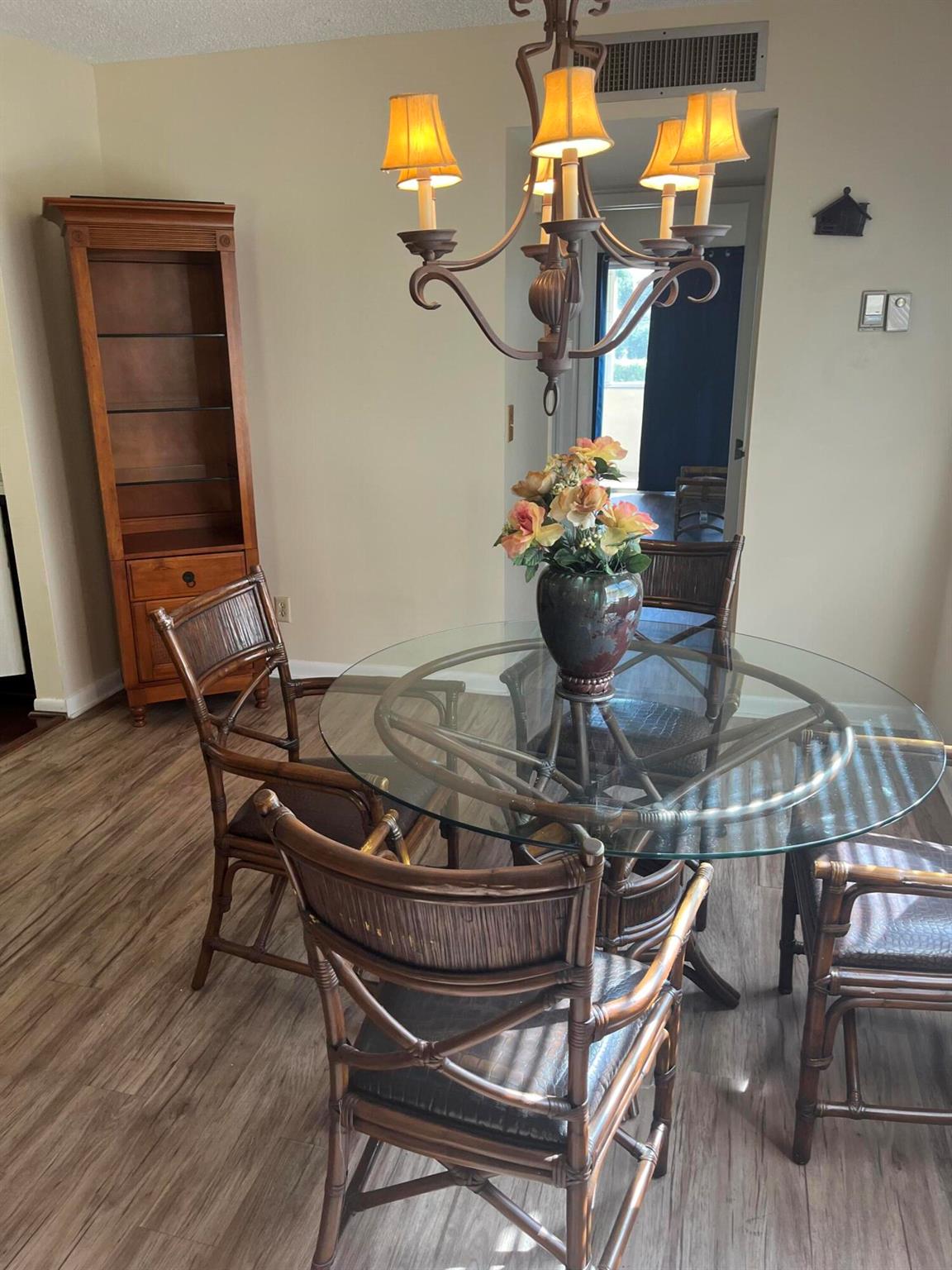 KINGS POINT CAPRI CONDOS - Residential Lease