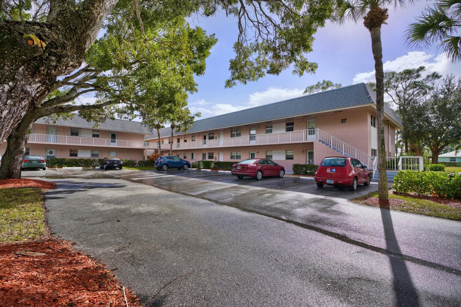 LITTLE CLUB CONDO - Residential Lease