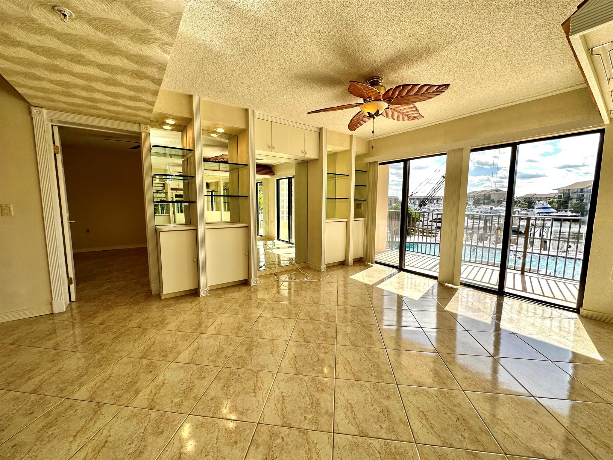 MARINA AT THE BLUFFS COND - Residential Lease