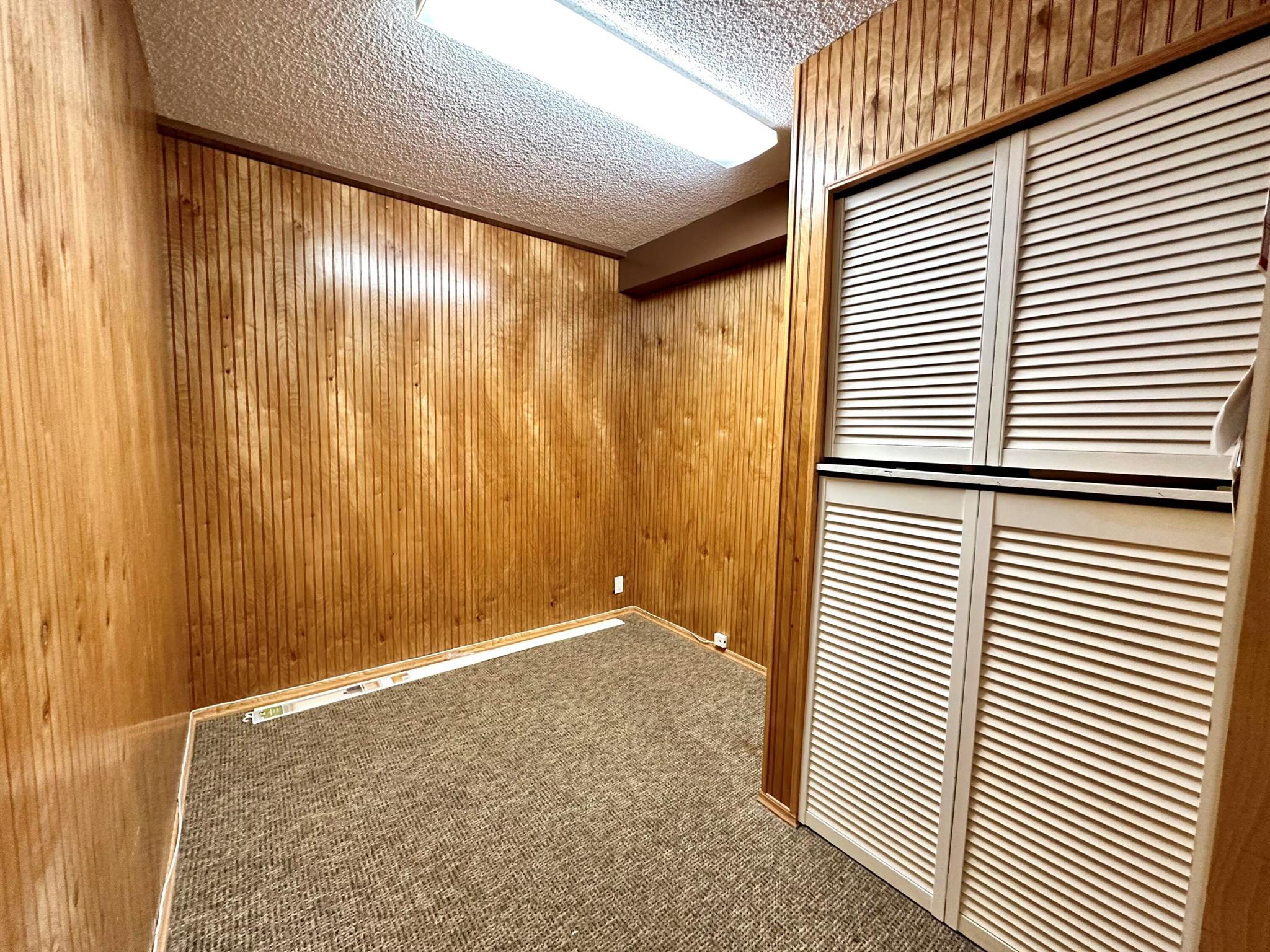 MARINA AT THE BLUFFS COND - Residential Lease