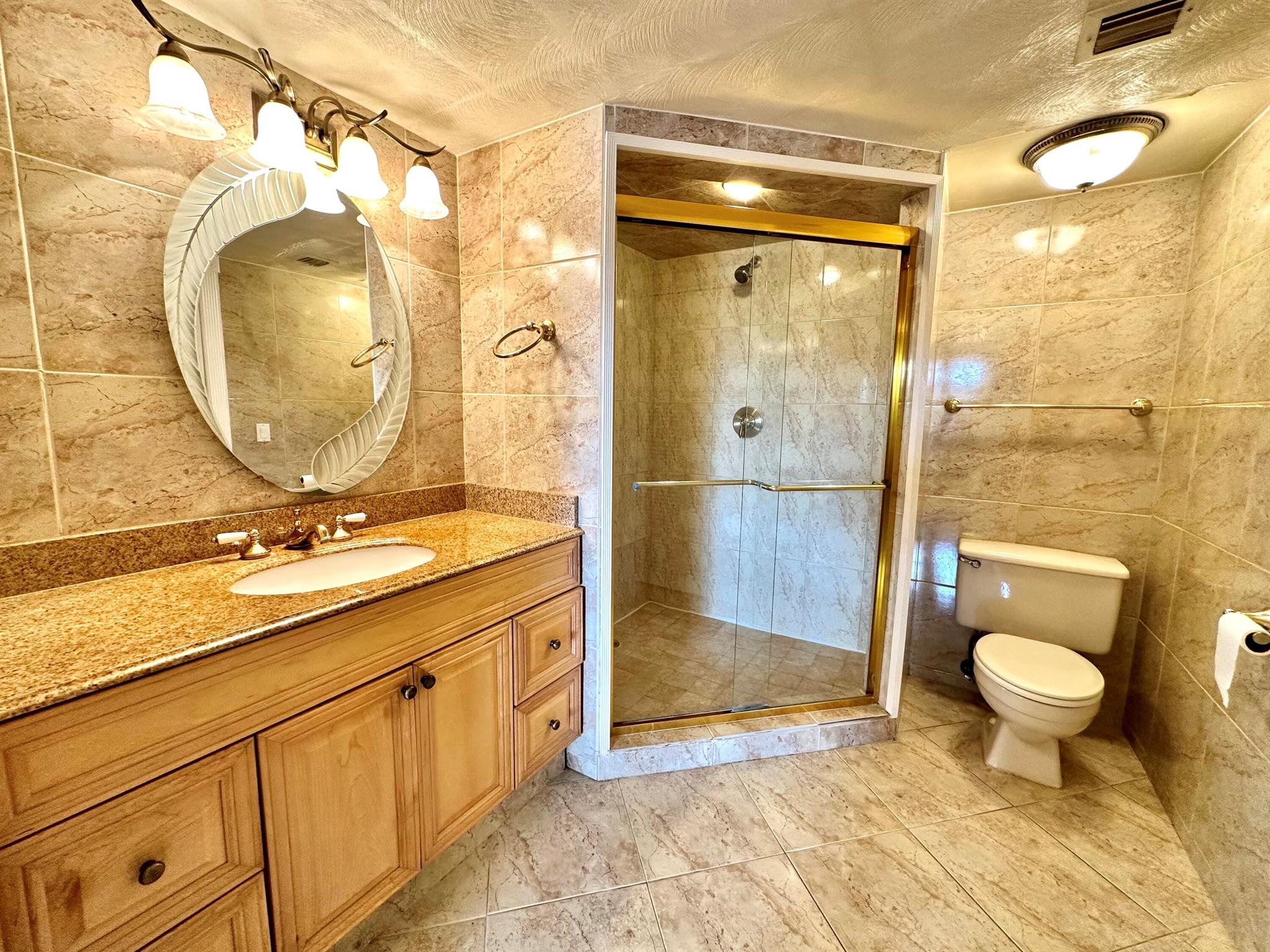 MARINA AT THE BLUFFS COND - Residential Lease