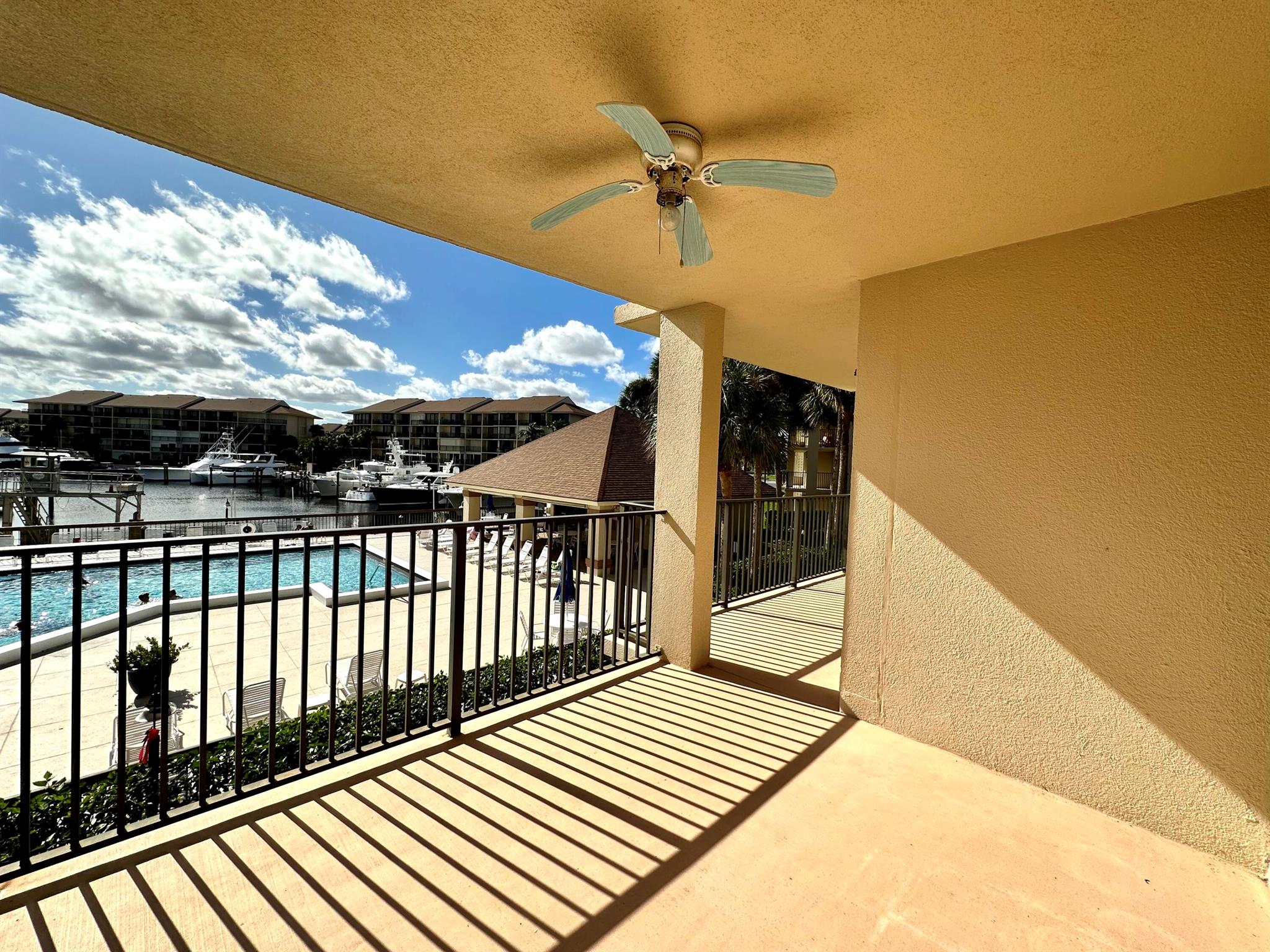 MARINA AT THE BLUFFS COND - Residential Lease