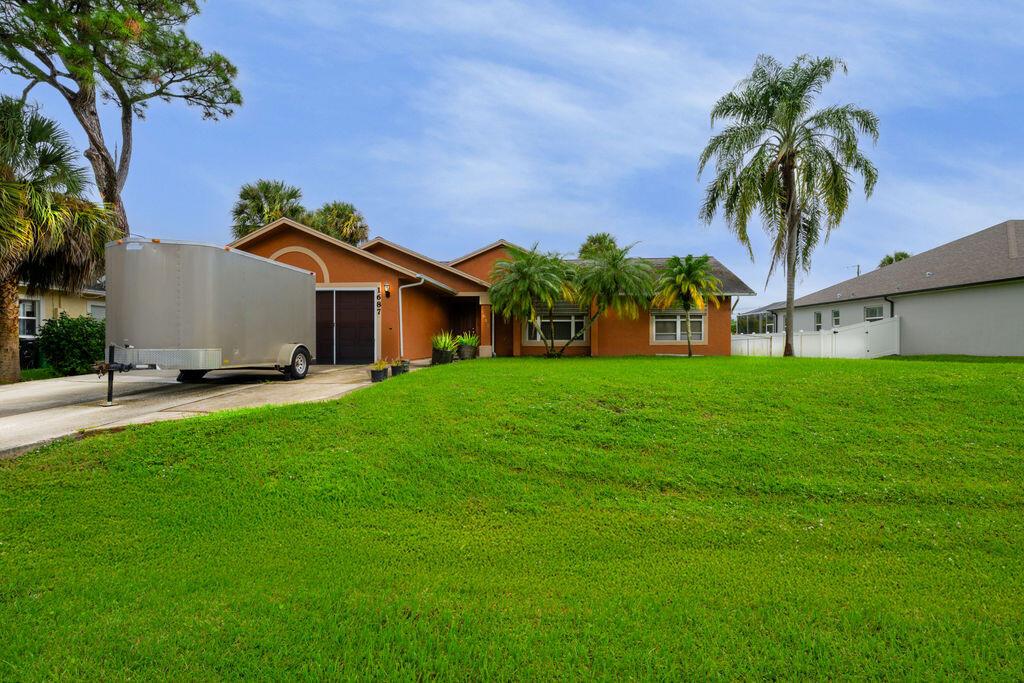 PORT ST LUCIE SECTION 11 - Residential