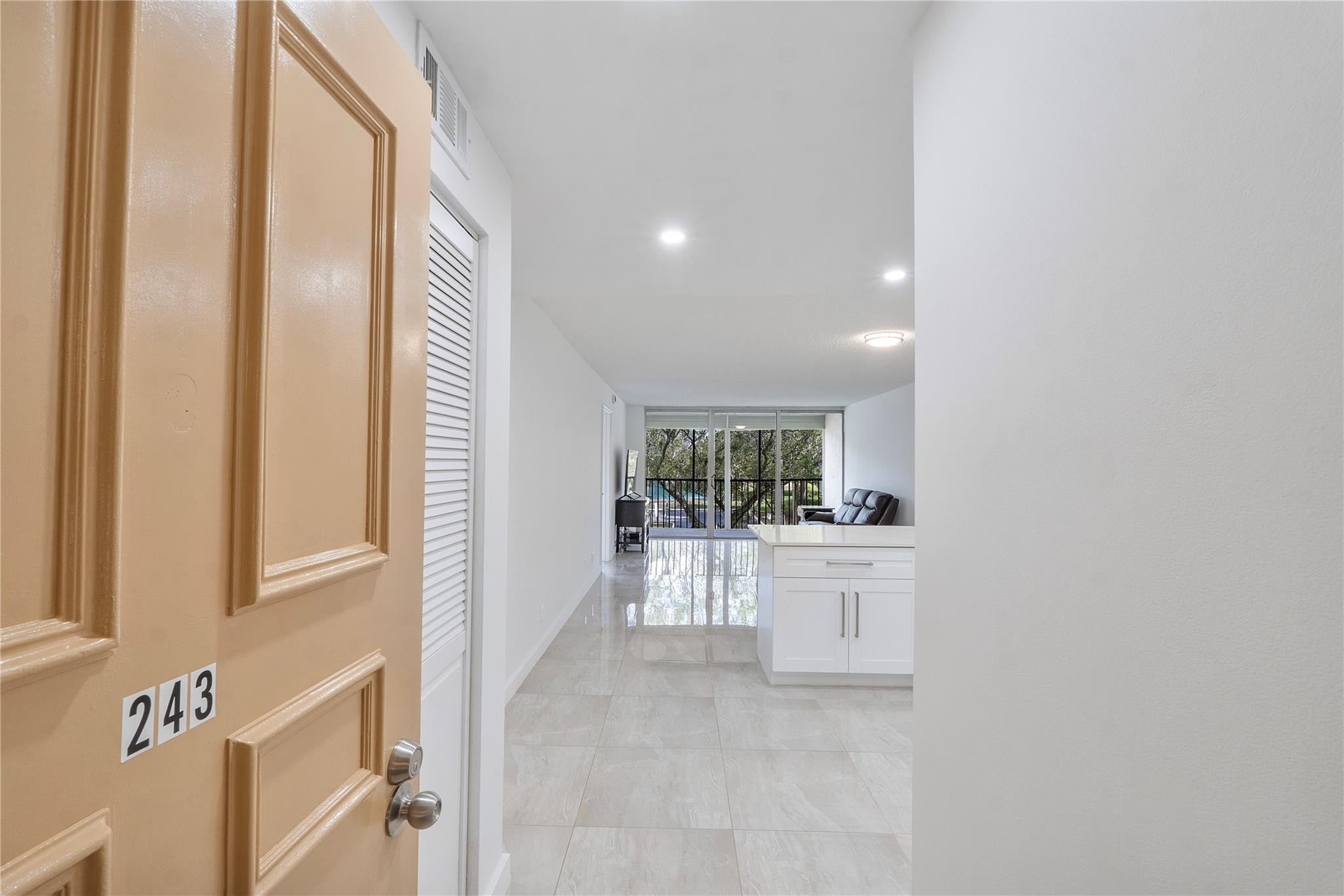 3751 Environ Boulevard 243