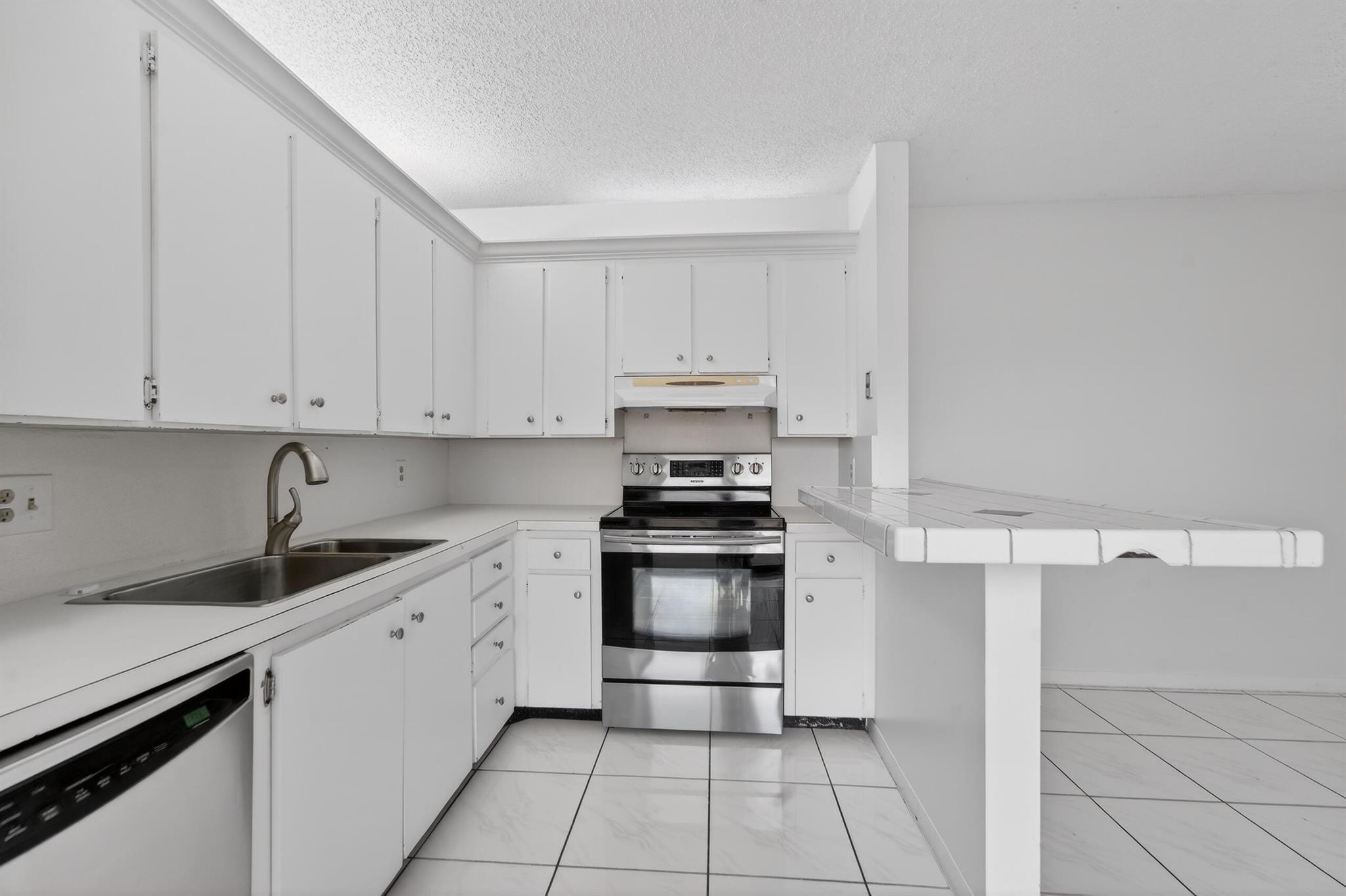 MERIDIAN PARK - Residential