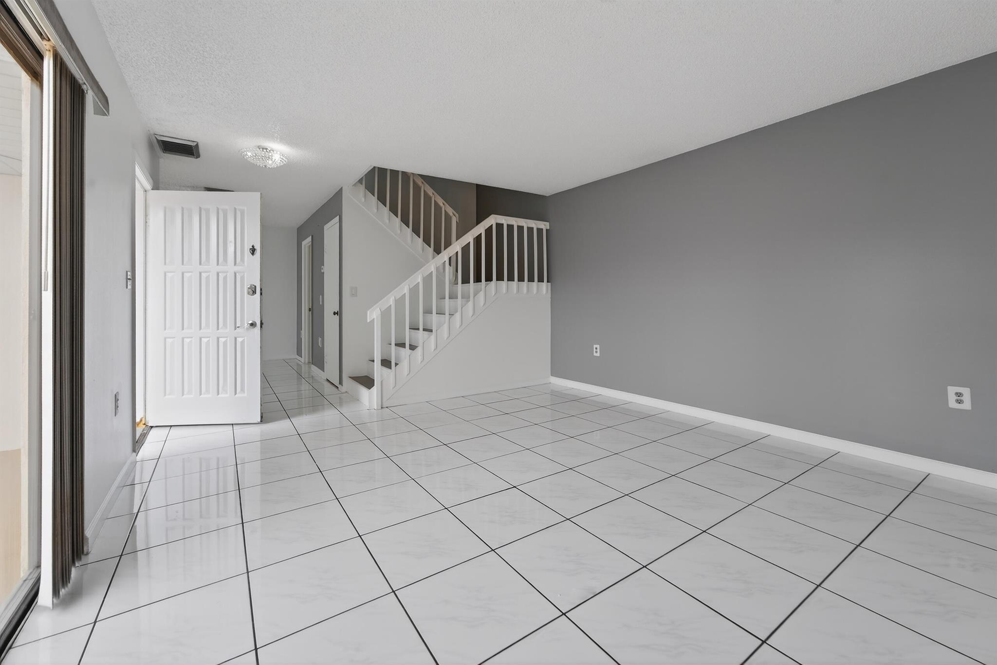 MERIDIAN PARK - Residential