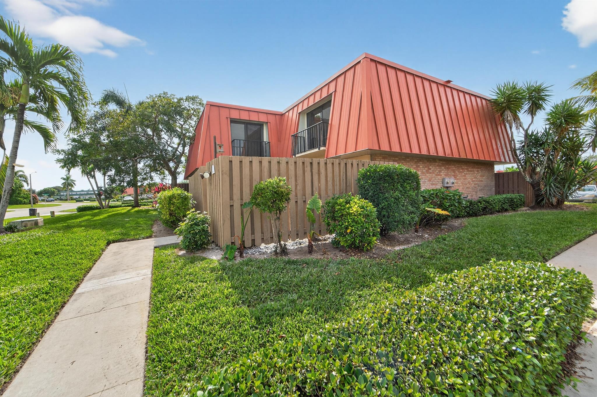 MERIDIAN PARK - Residential