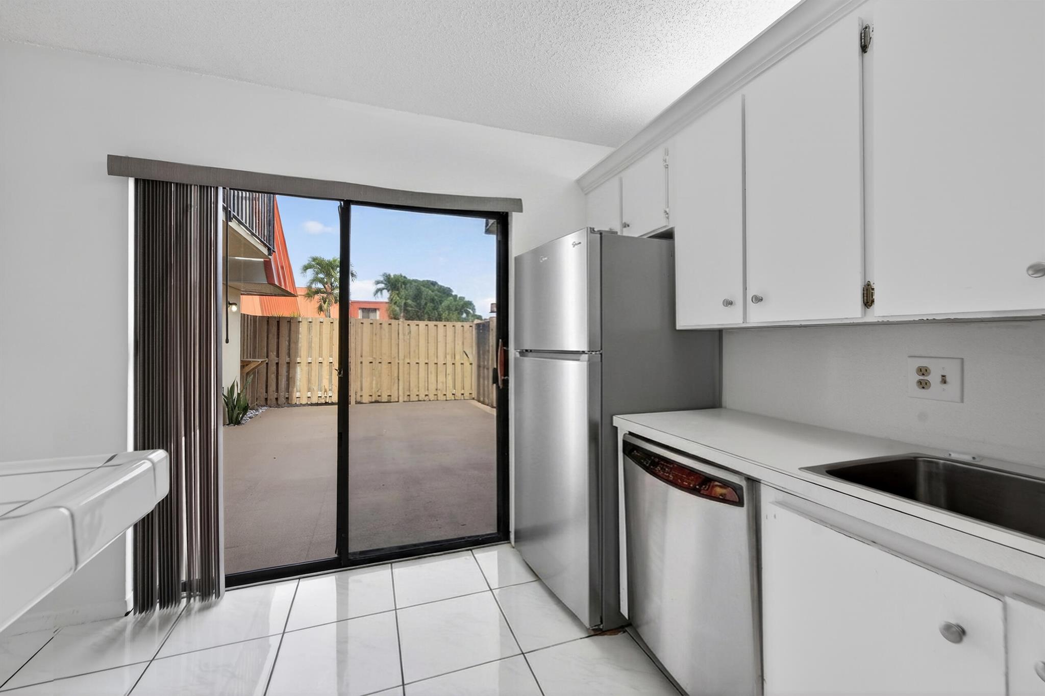 MERIDIAN PARK - Residential