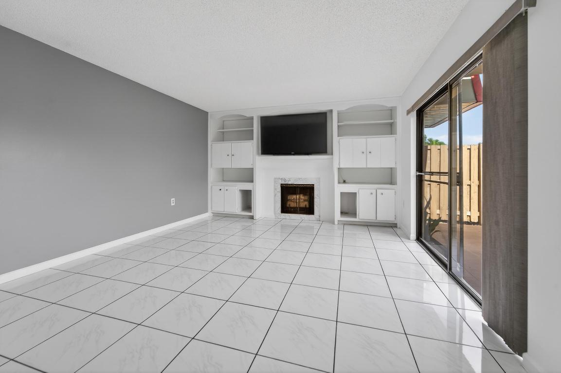 3310 Meridian Way S A