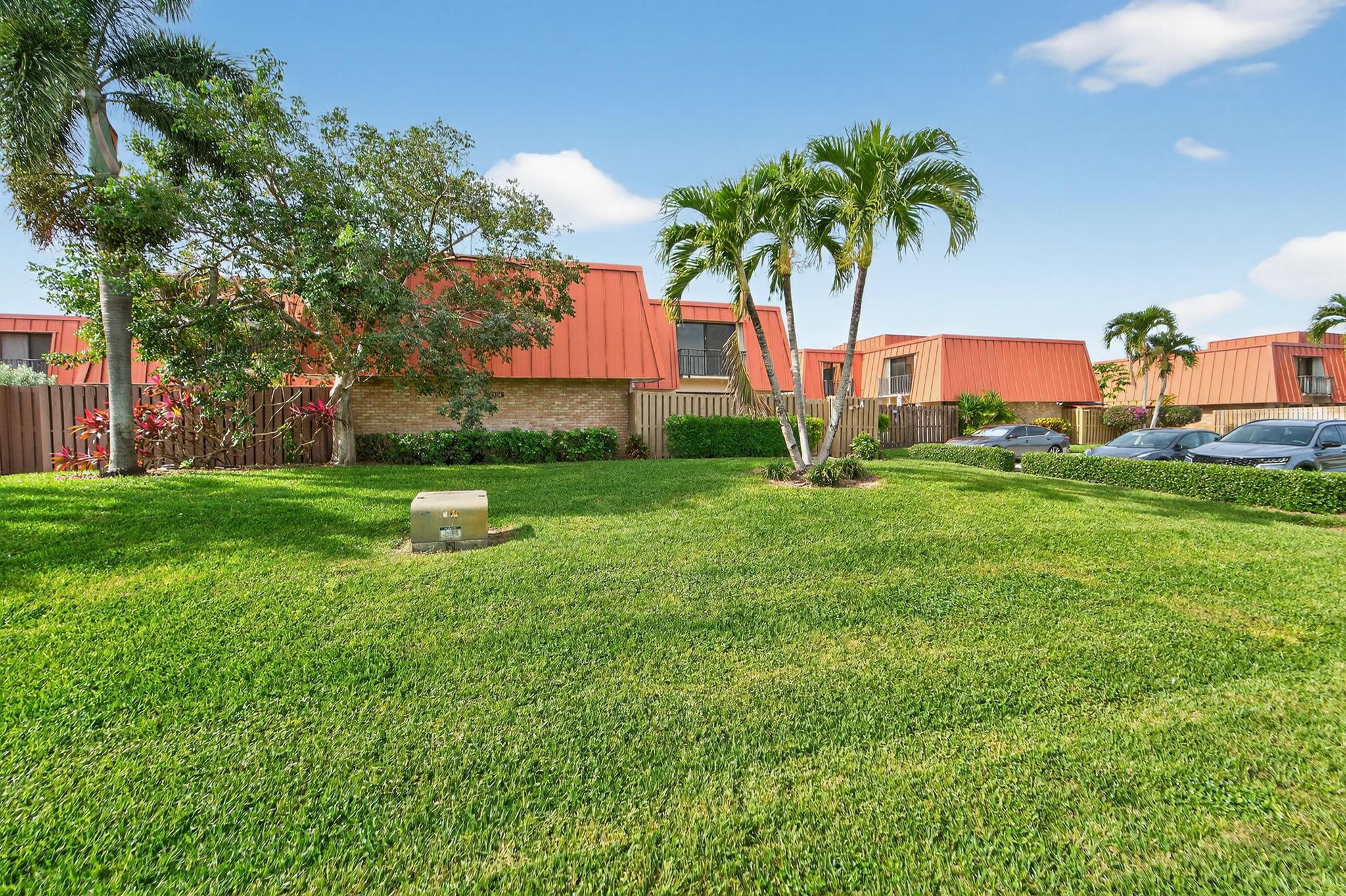 MERIDIAN PARK - Residential