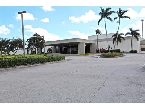 Tiny photo for 2202 Lucaya Bend #L2, Coconut Creek, FL 33066 (MLS # F10556790)