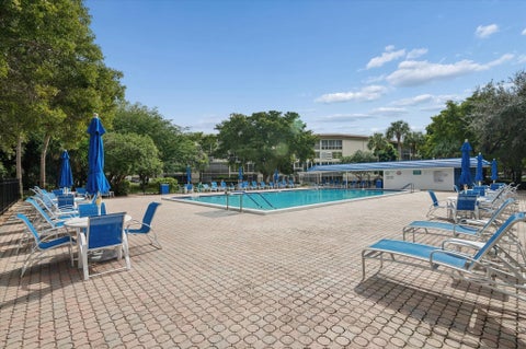 Tiny photo for 2202 Lucaya Bend #L2, Coconut Creek, FL 33066 (MLS # F10556790)