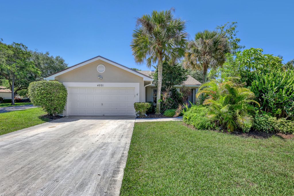 Photo of 4201 Green Forest Way, Boynton Beach, FL 33436 (MLS # B26026861)