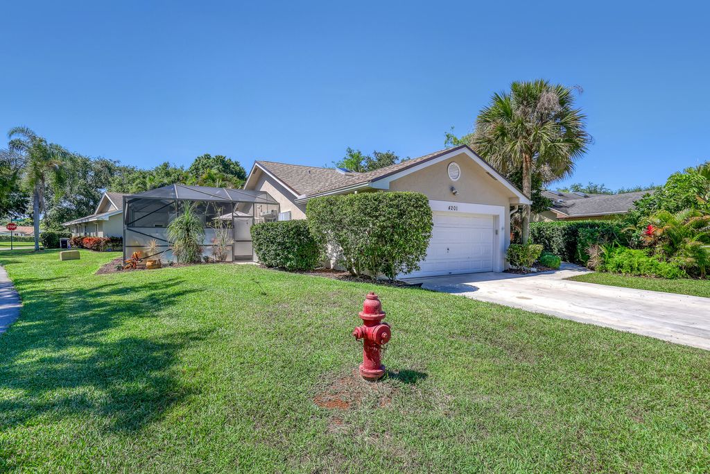 Photo of 4201 Green Forest Way, Boynton Beach, FL 33436 (MLS # B26026861)