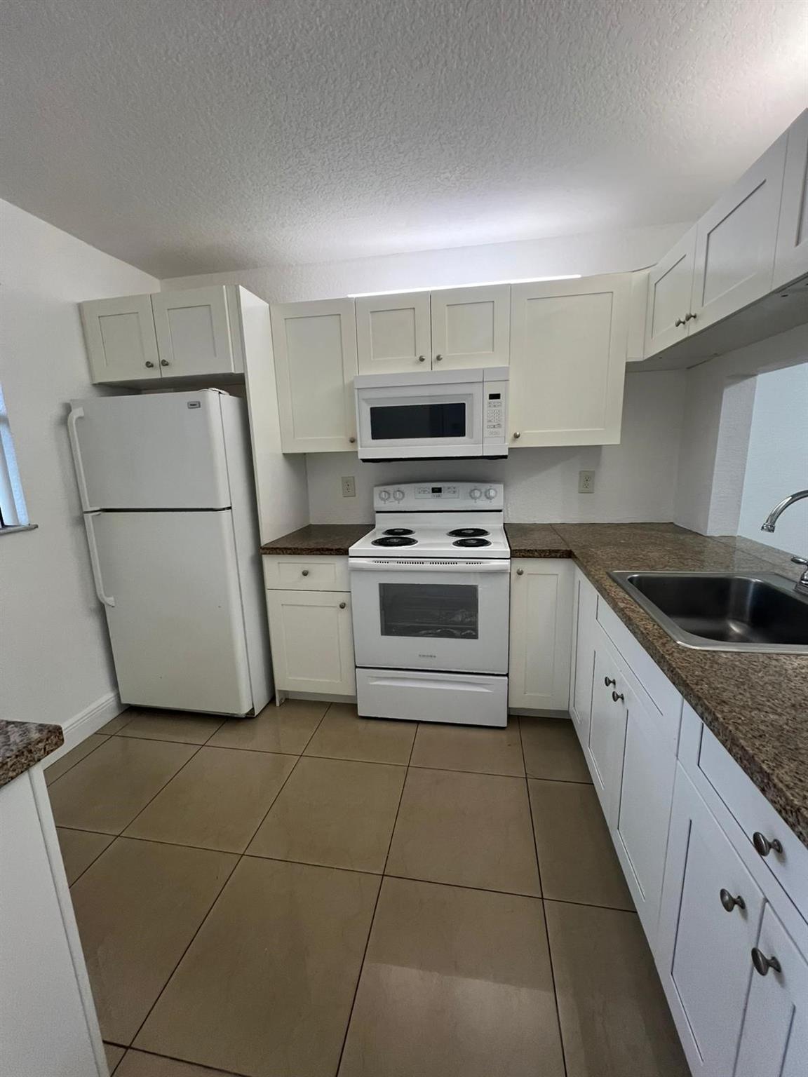 PINE LAKE #7 CONDO - Residential Lease