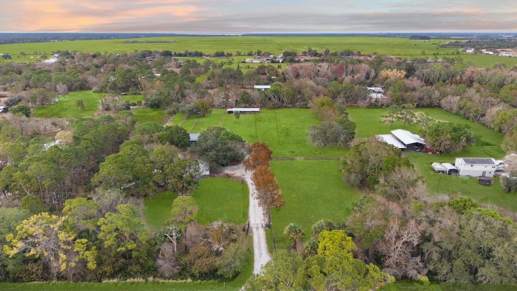 Photo of 23801 SW Martin Highway, Okeechobee, FL 34974 (MLS # R11163794)