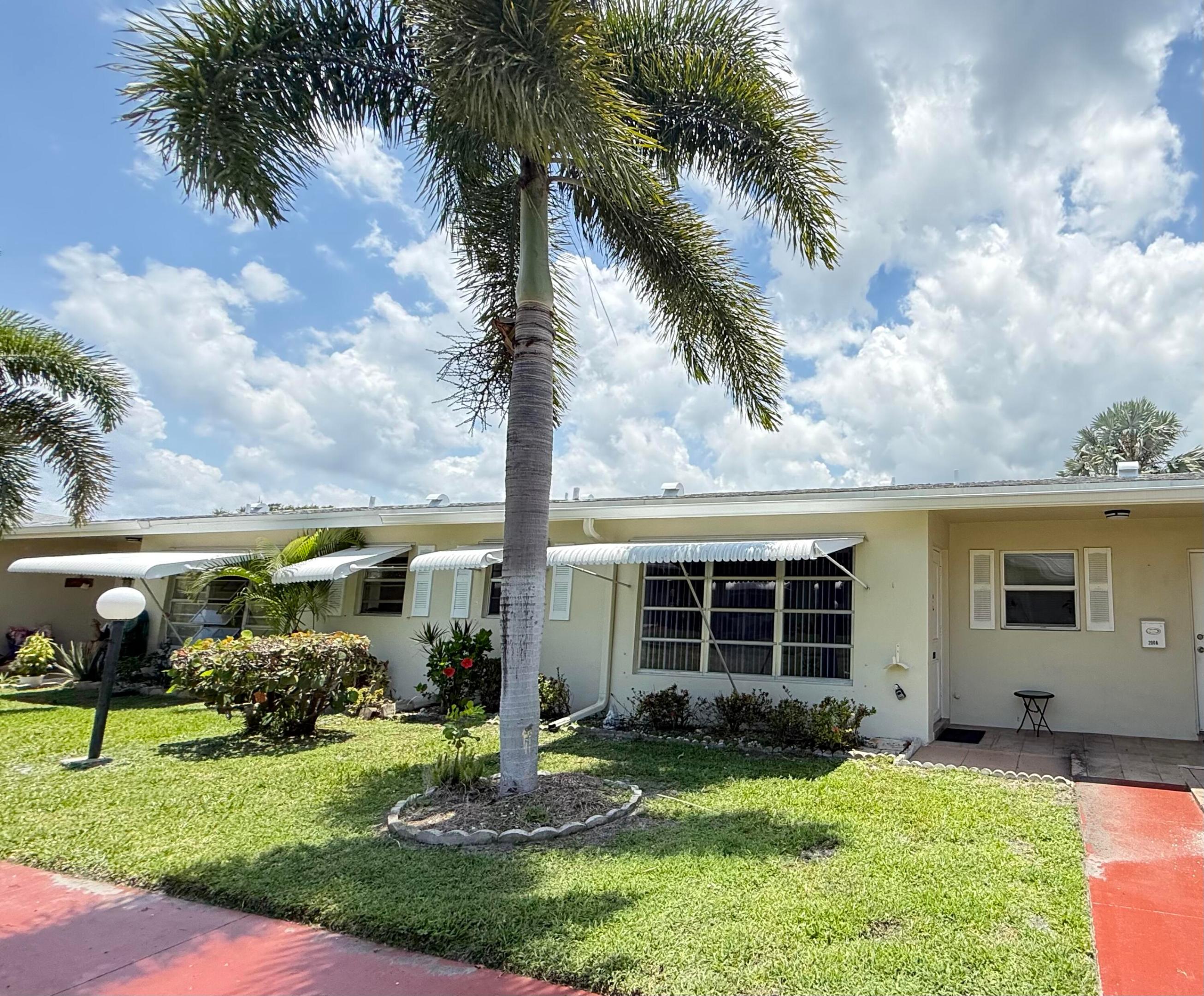 Photo 1 of 35 — 200 Pine Point Drive B, Boynton Beach, FL 33435