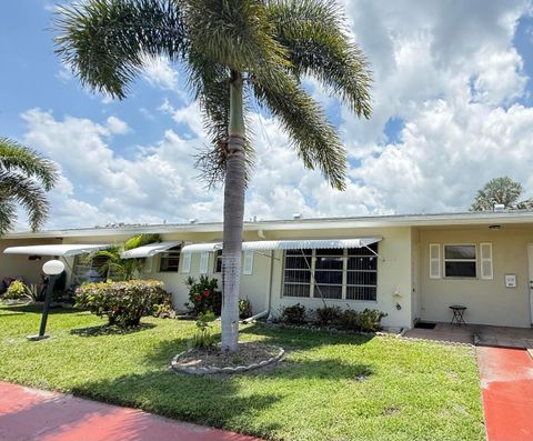 Photo of 200 Pine Point Drive #B, Boynton Beach, FL 33435 (MLS # B26040232)