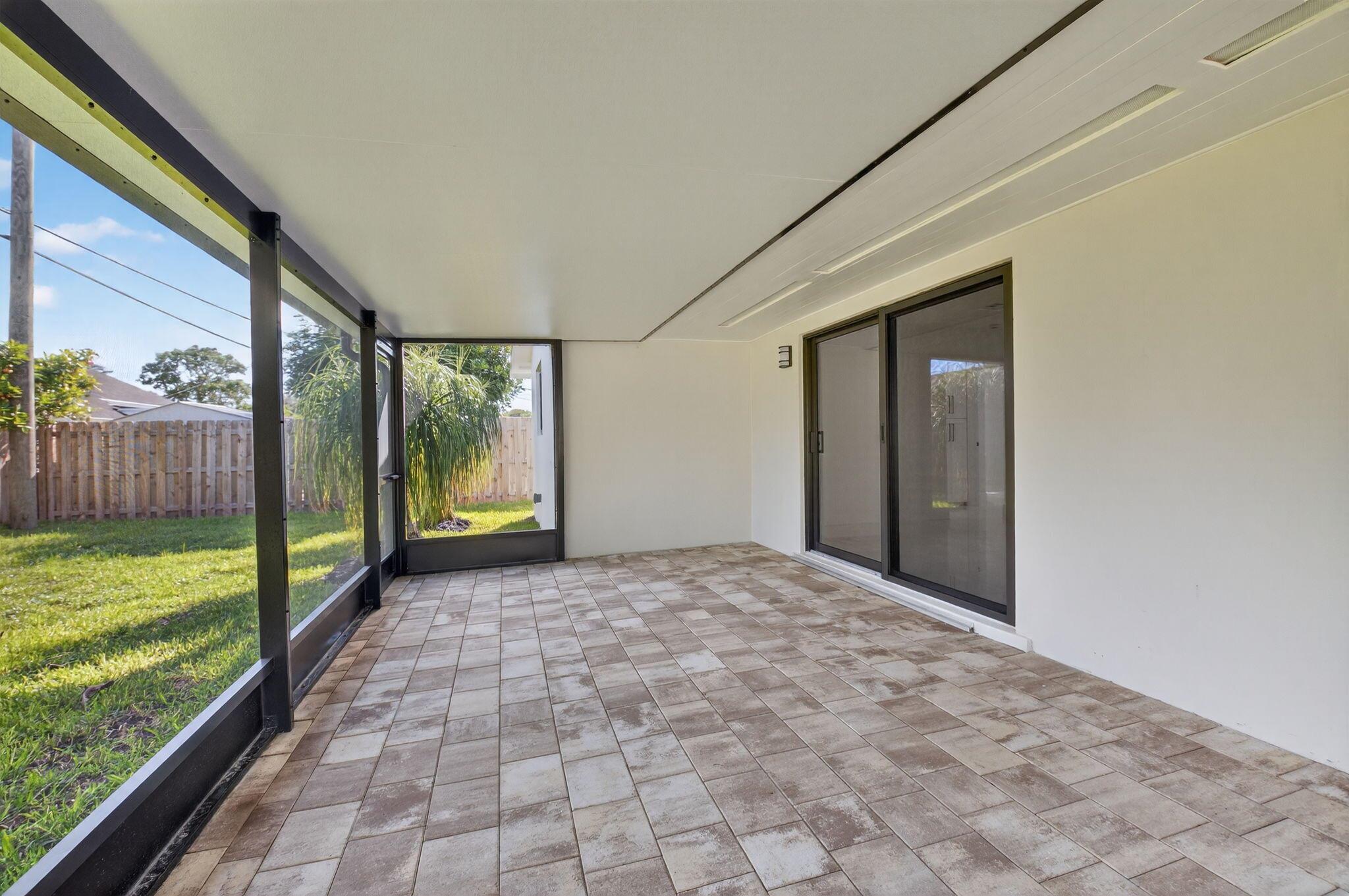 TROPIC PALMS 1 - Residential Lease