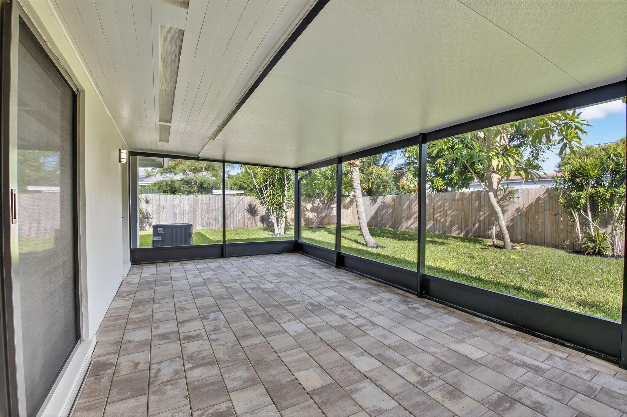 TROPIC PALMS 1 - Residential Lease