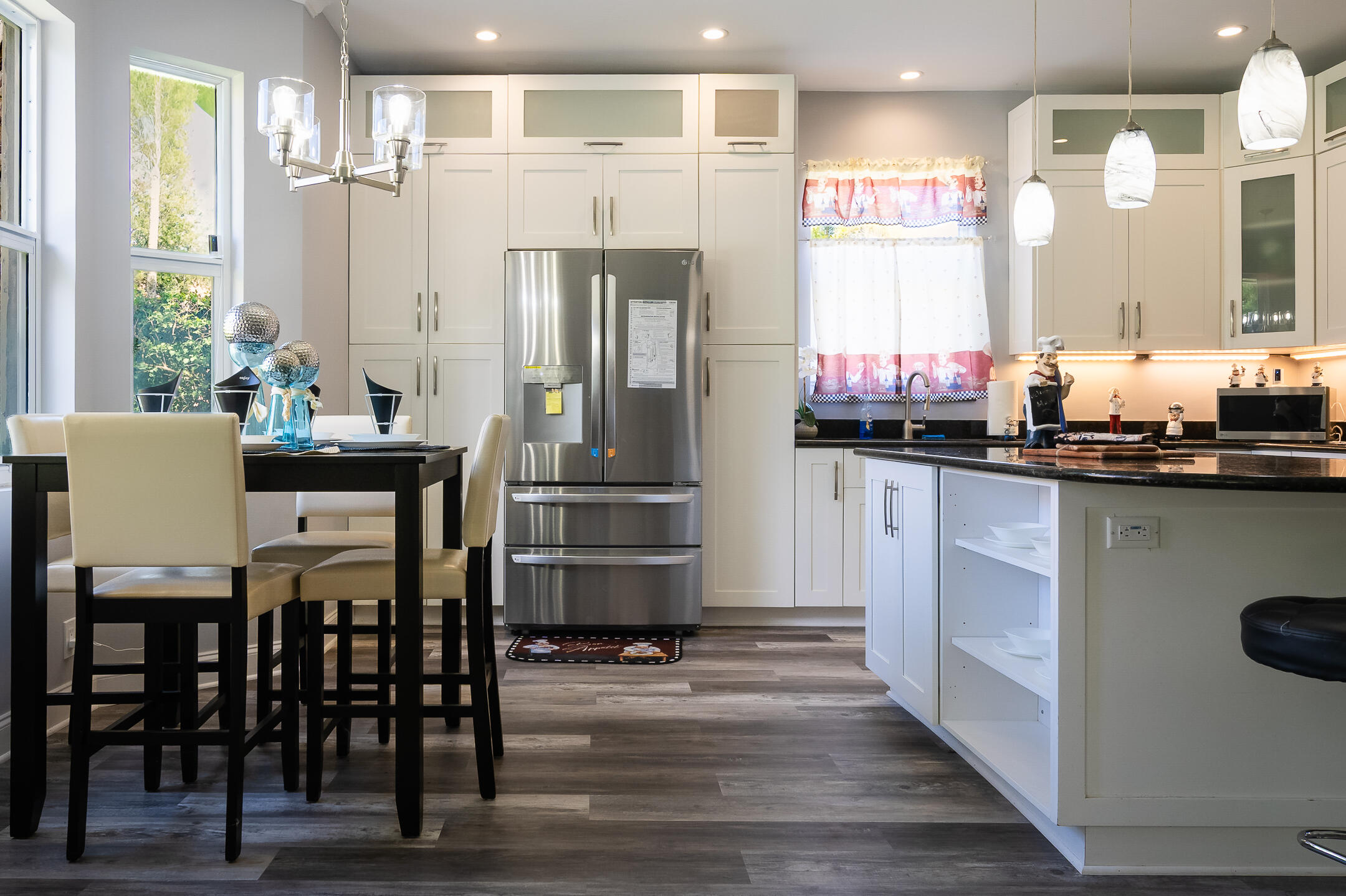 THE OAKS - Residential