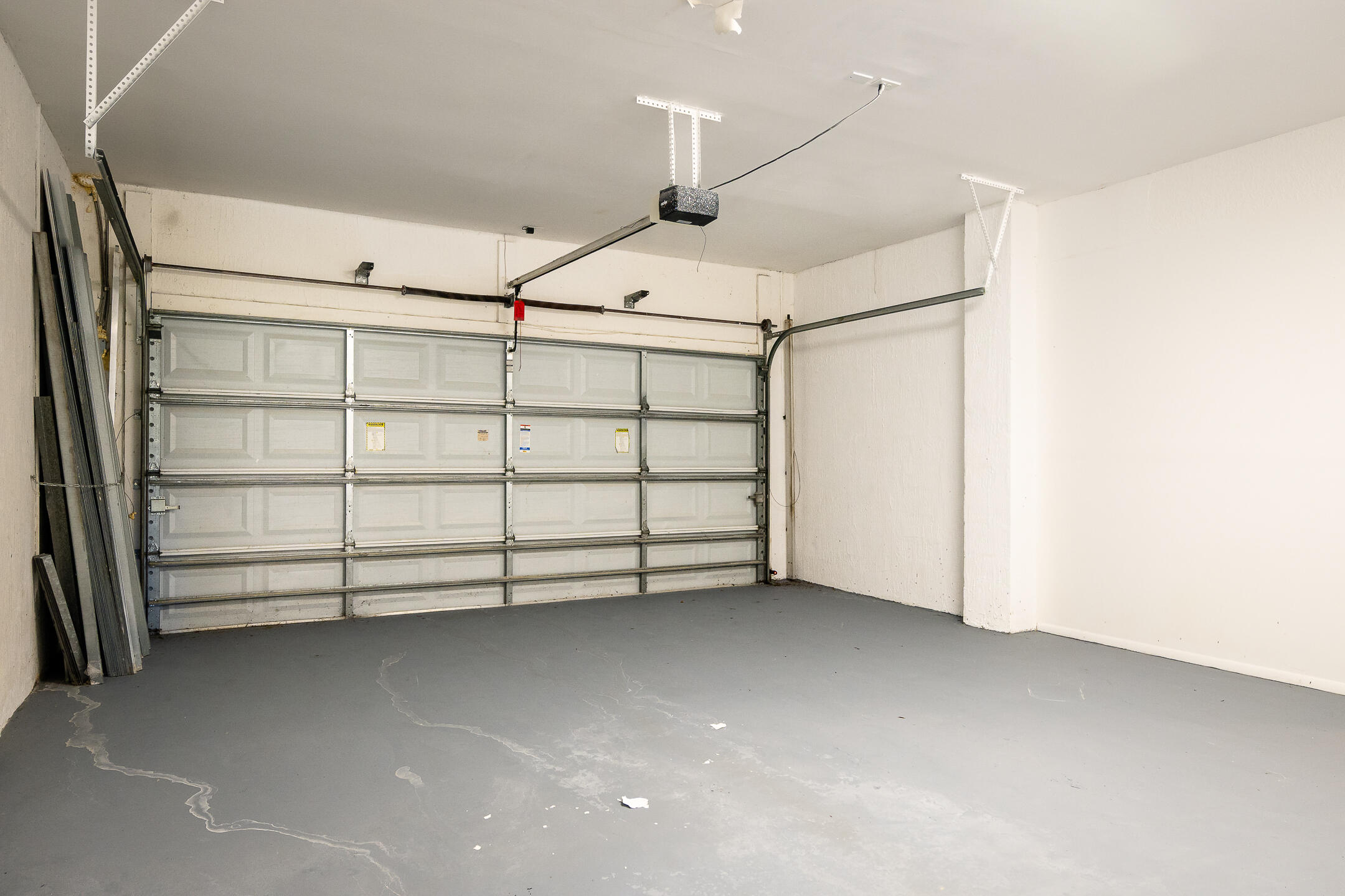 THE OAKS - Residential