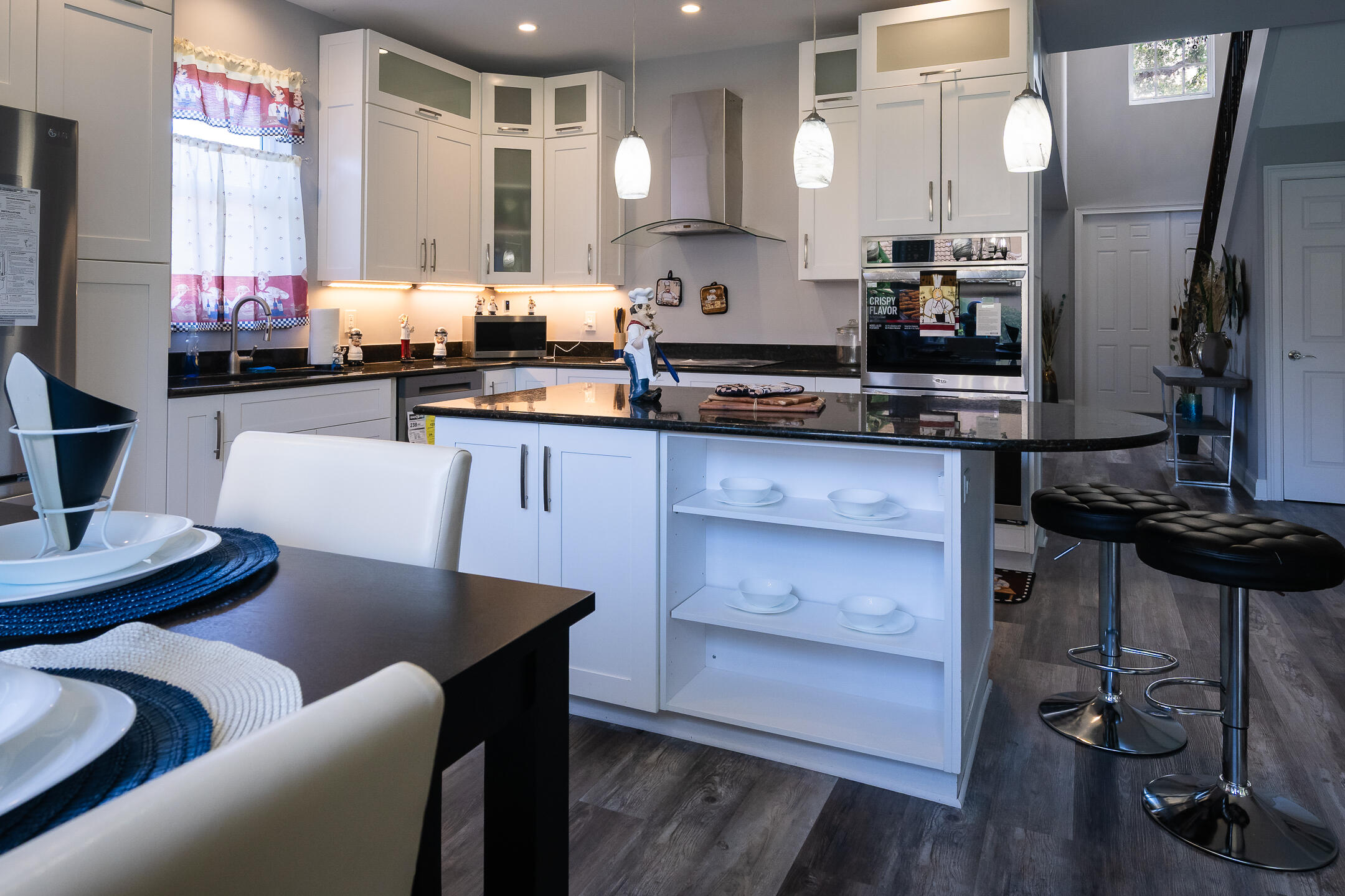 THE OAKS - Residential