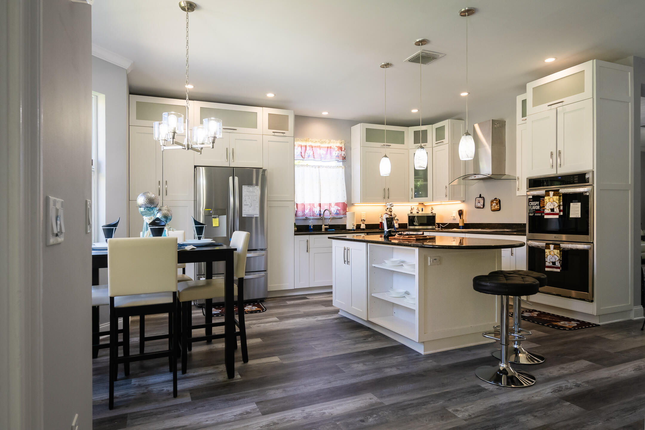 THE OAKS - Residential