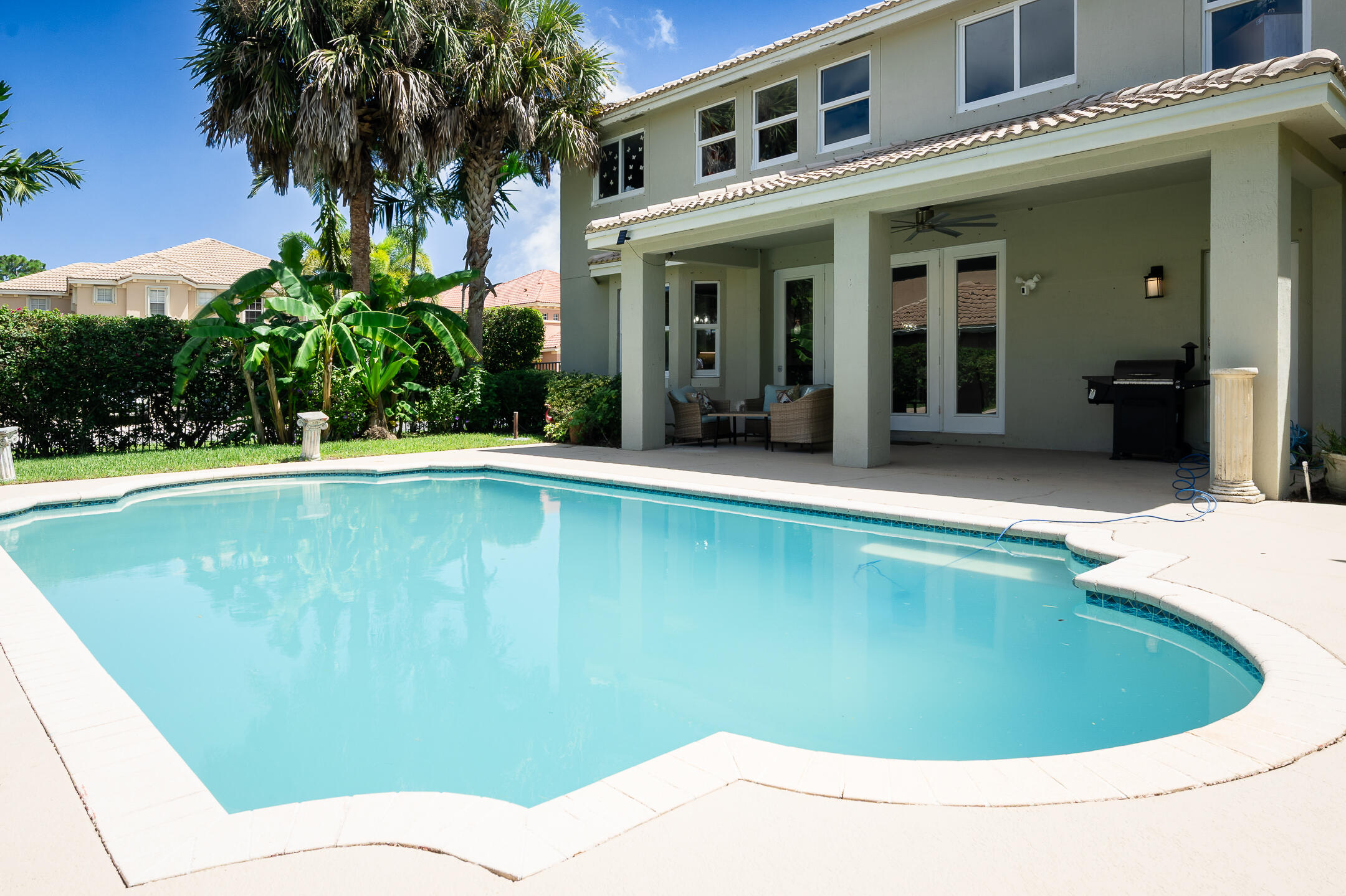 THE OAKS - Residential