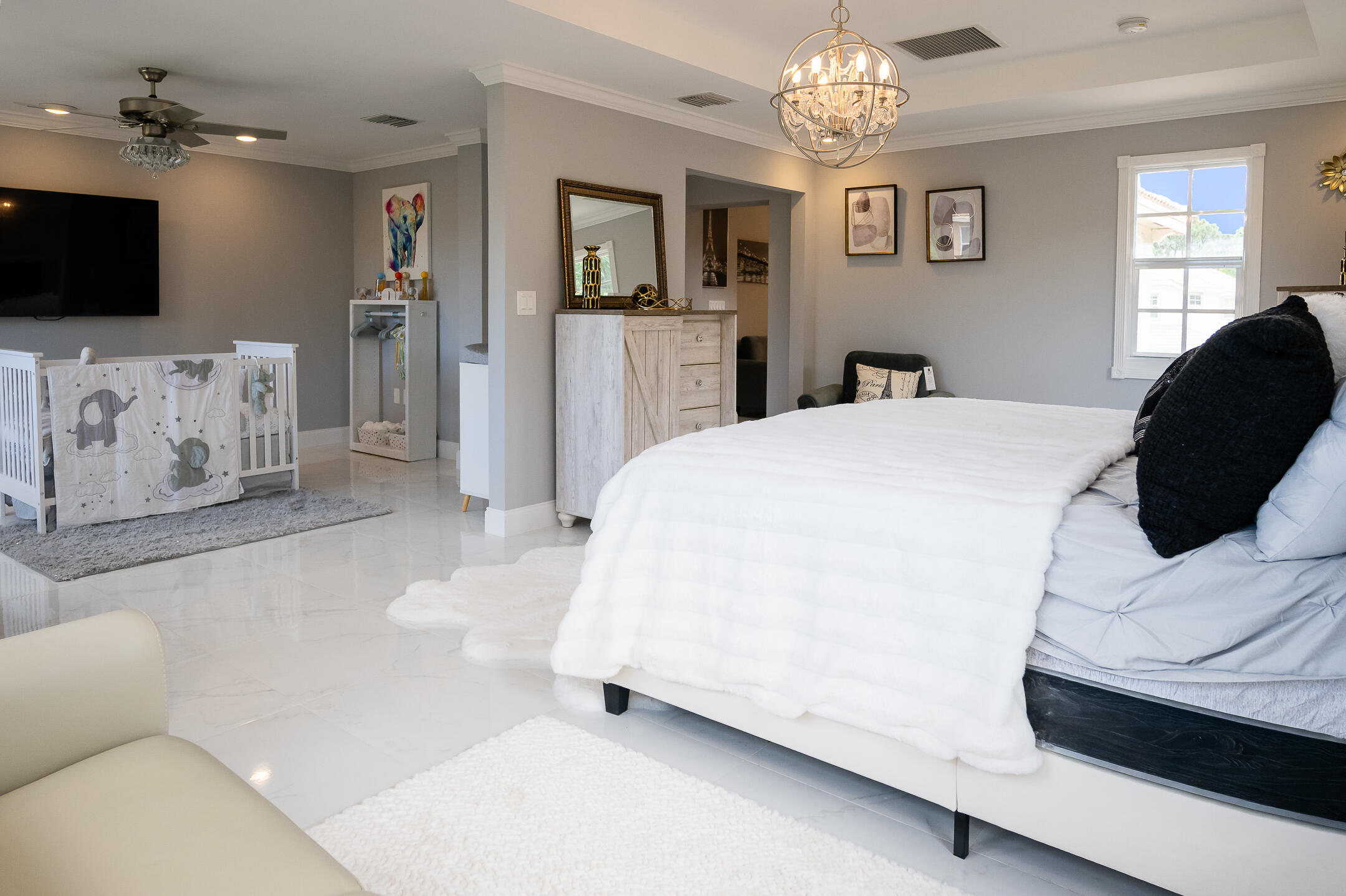 THE OAKS - Residential