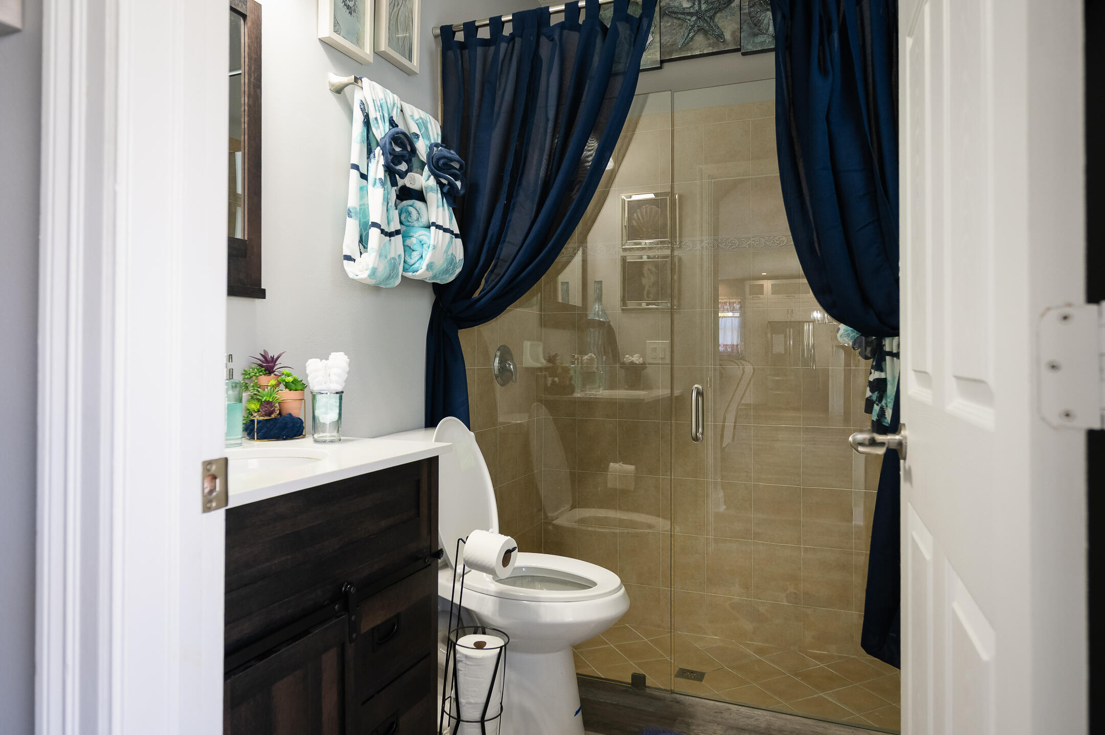 THE OAKS - Residential