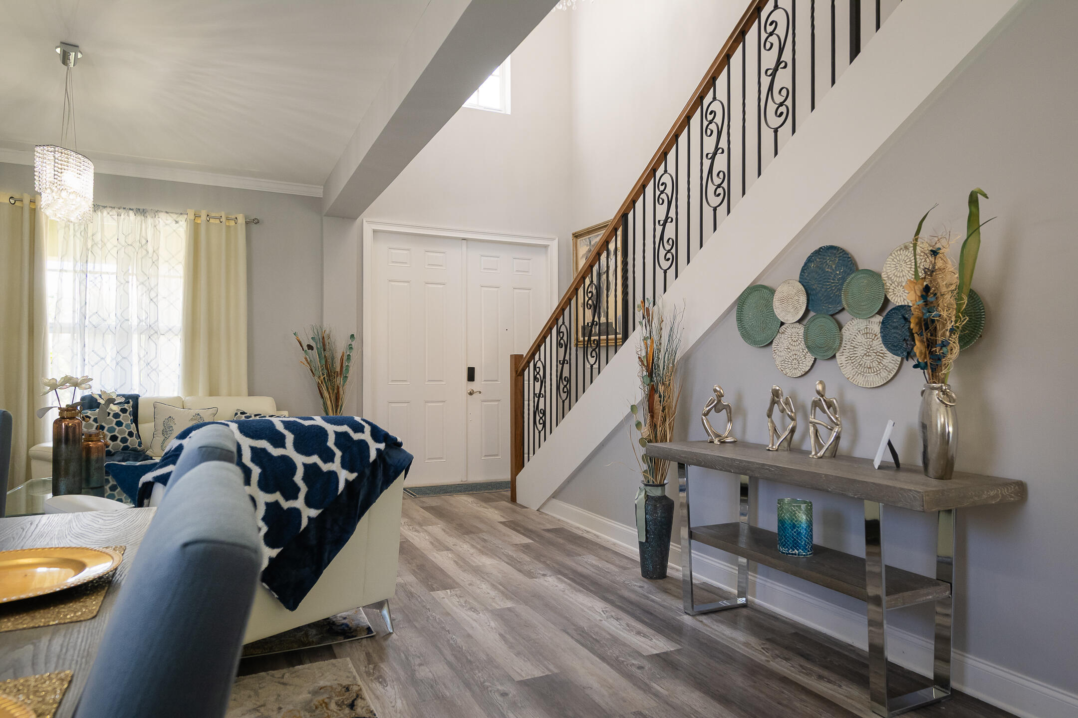 THE OAKS - Residential