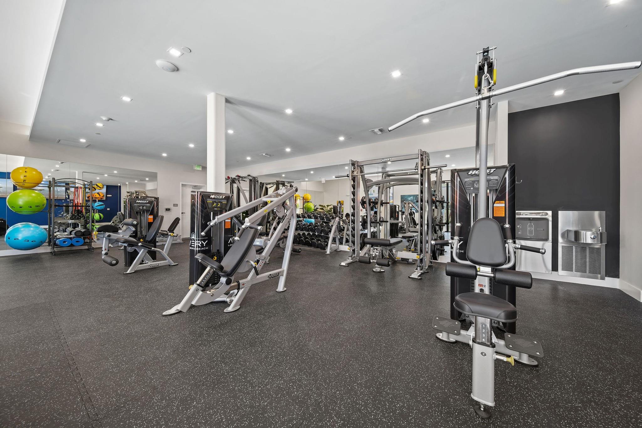 AVERY LAKE WORTH - Residential Lease