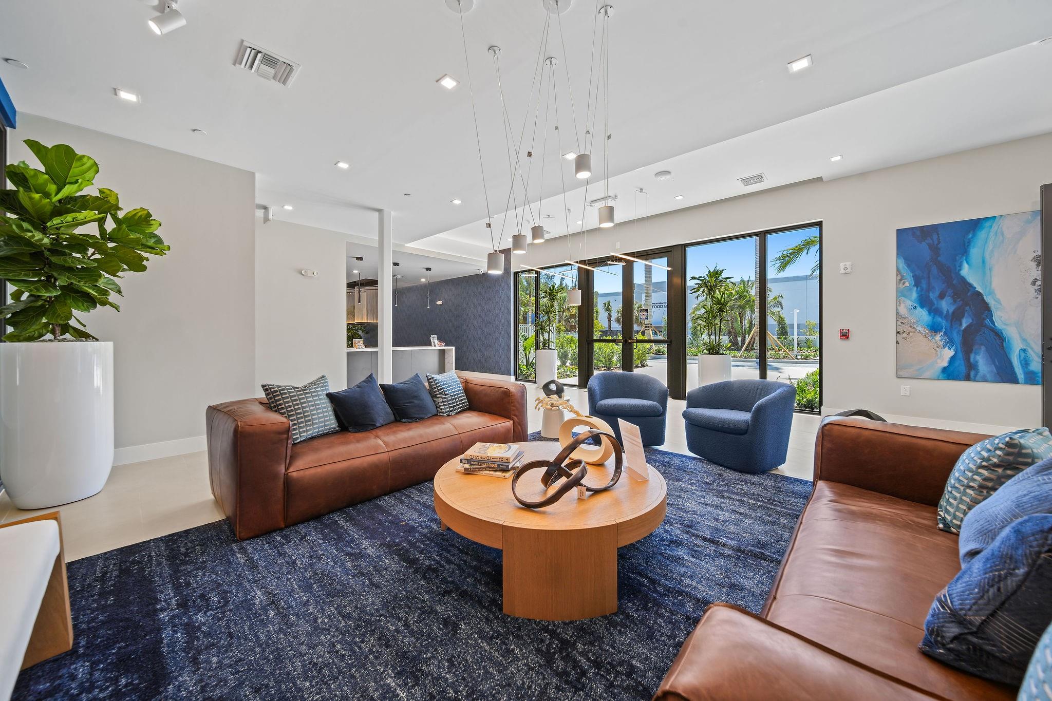 AVERY LAKE WORTH - Residential Lease