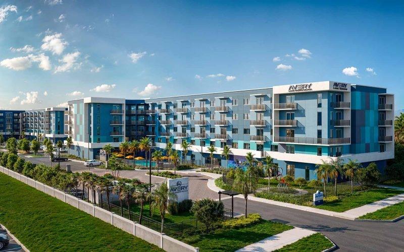 AVERY LAKE WORTH - Residential Lease