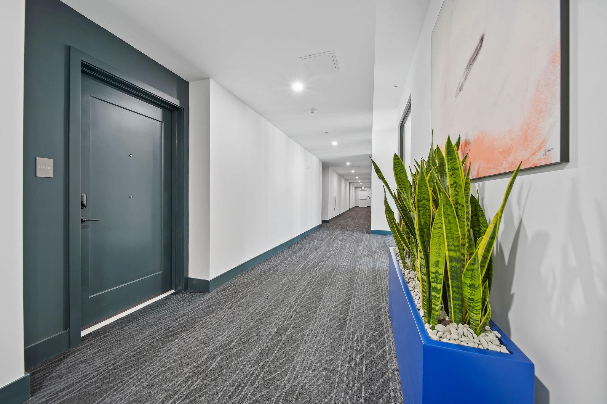 AVERY LAKE WORTH - Residential Lease