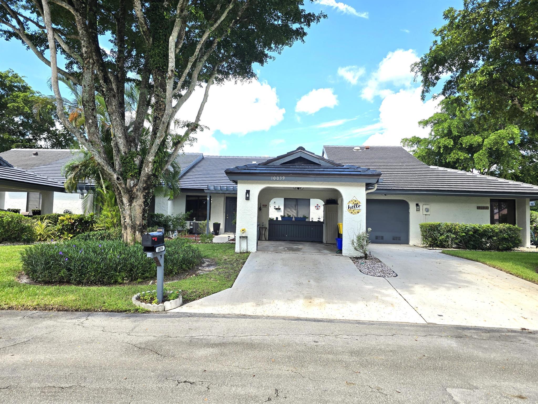 Welcome to resort-style living in Boynton Beach's most sought-after active community! This beautifully updated 2-bedroom, 2-bath waterfront villa is move-in ready, offering comfort, style, and peace of mind with a brand-new roof (2024), new AC (2023), and tankless water heater (2023).Step inside to find a spacious Florida room with serene water views, a modern kitchen with pullout drawers, shelves, and newer appliances, plus an elegantly updated master bath. Designed for both relaxation and convenience, this home is the perfect blend of charm and functionality.Enjoy endless activities and amenities right outside your door -- pickleball, tennis, bocce, fitness center, game room, library, cafe, clubs, and a sparkling pool. Whether you're looking for an active social calendar or peace