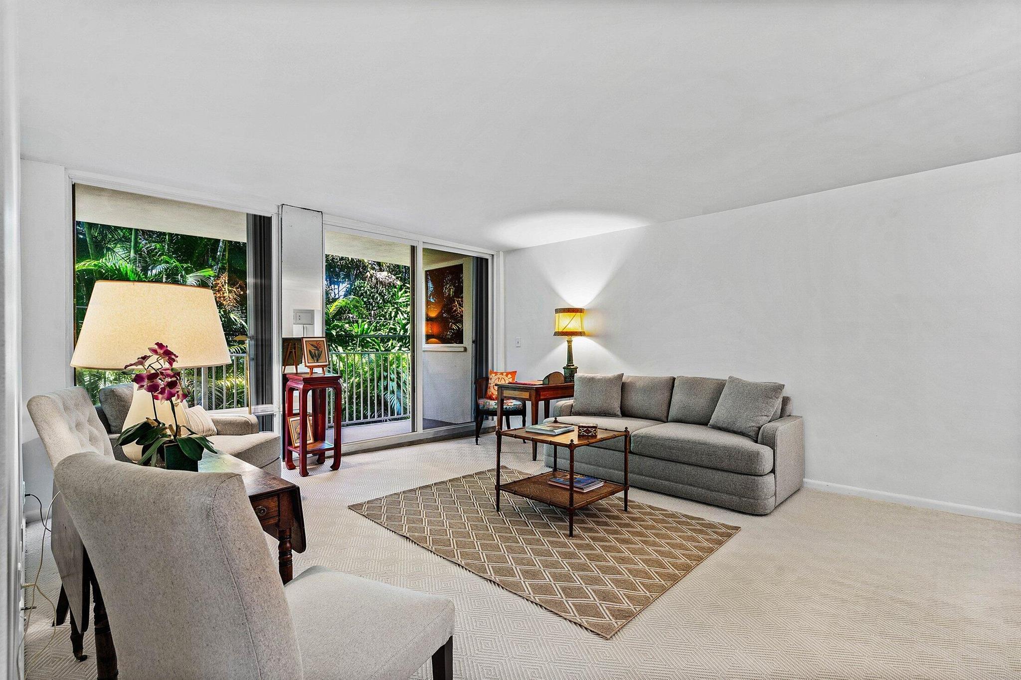 PALM BEACH ATLANTIC COND - Residential Lease