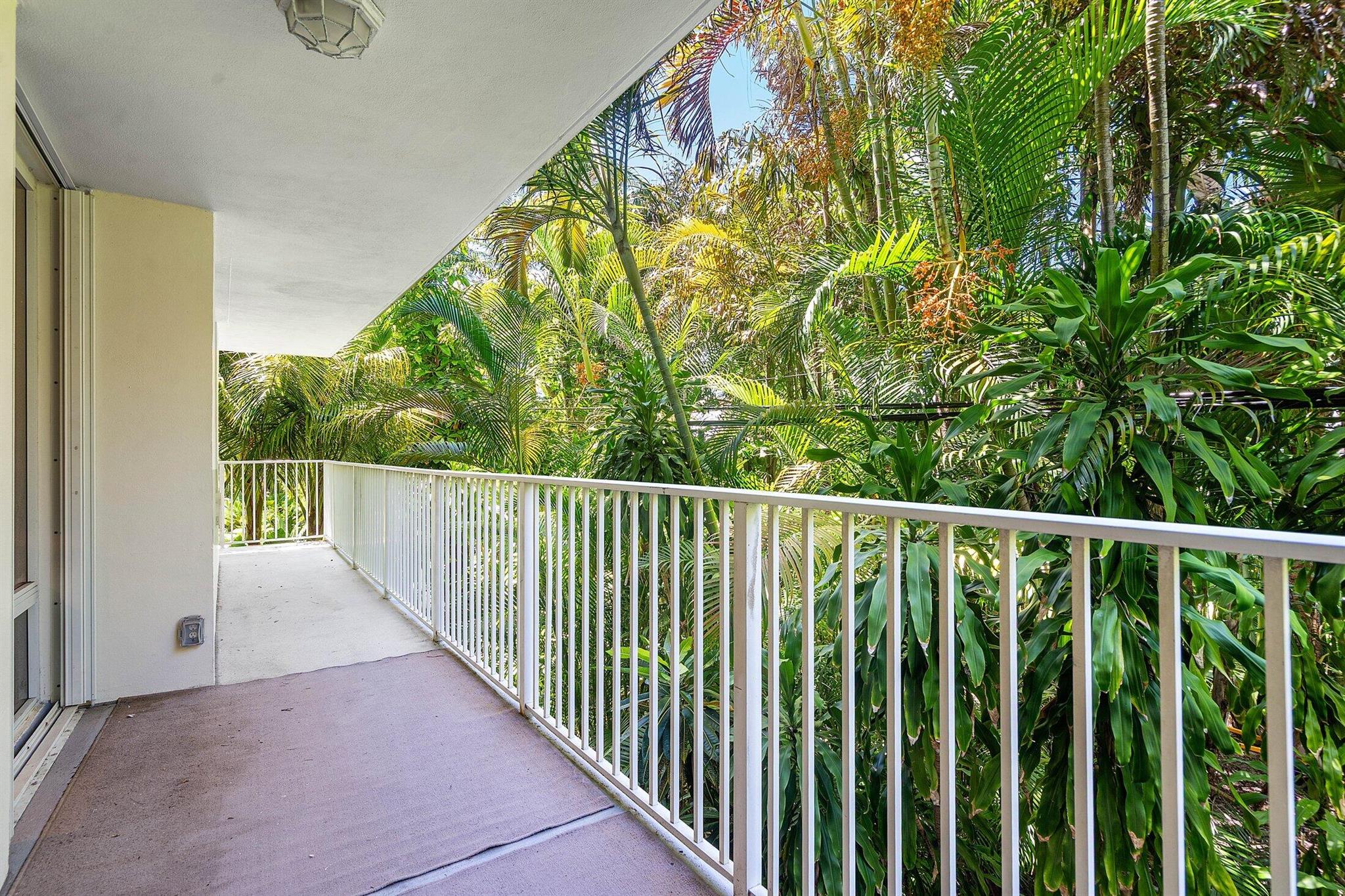 PALM BEACH ATLANTIC COND - Residential Lease