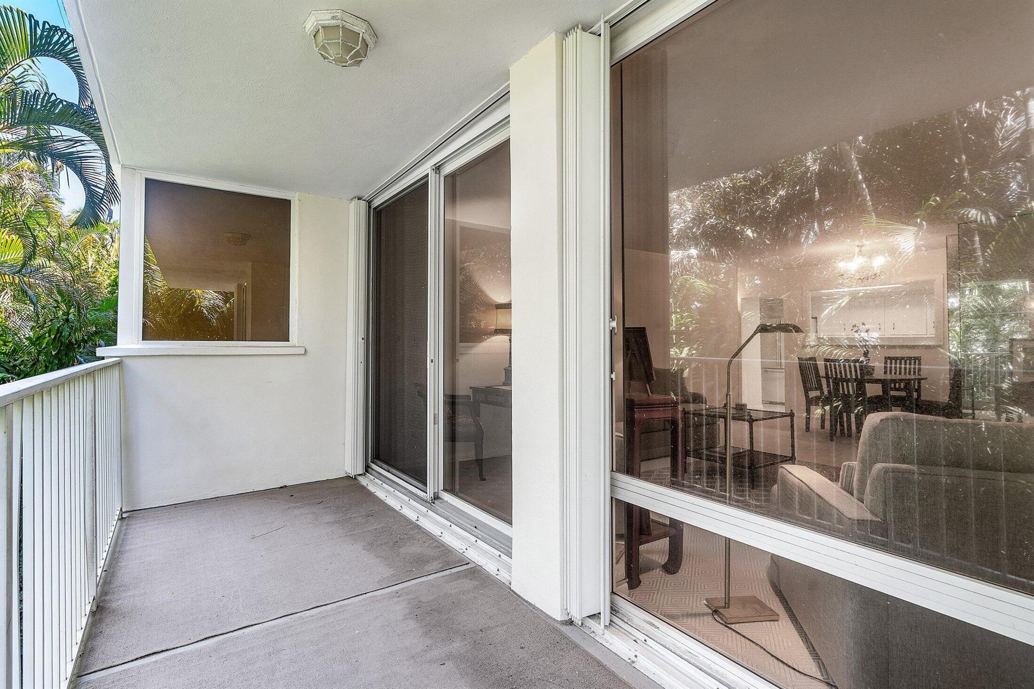 PALM BEACH ATLANTIC COND - Residential Lease