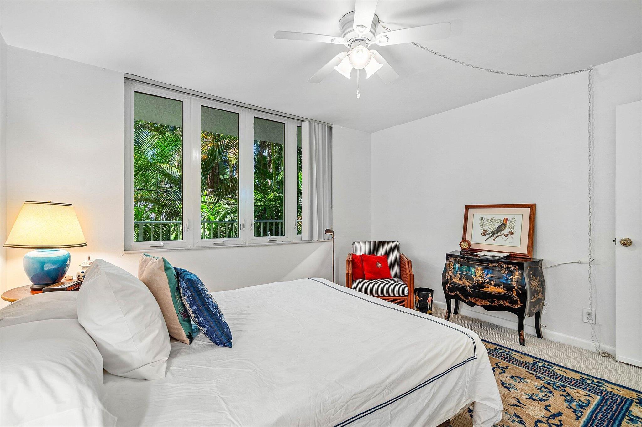 PALM BEACH ATLANTIC COND - Residential Lease