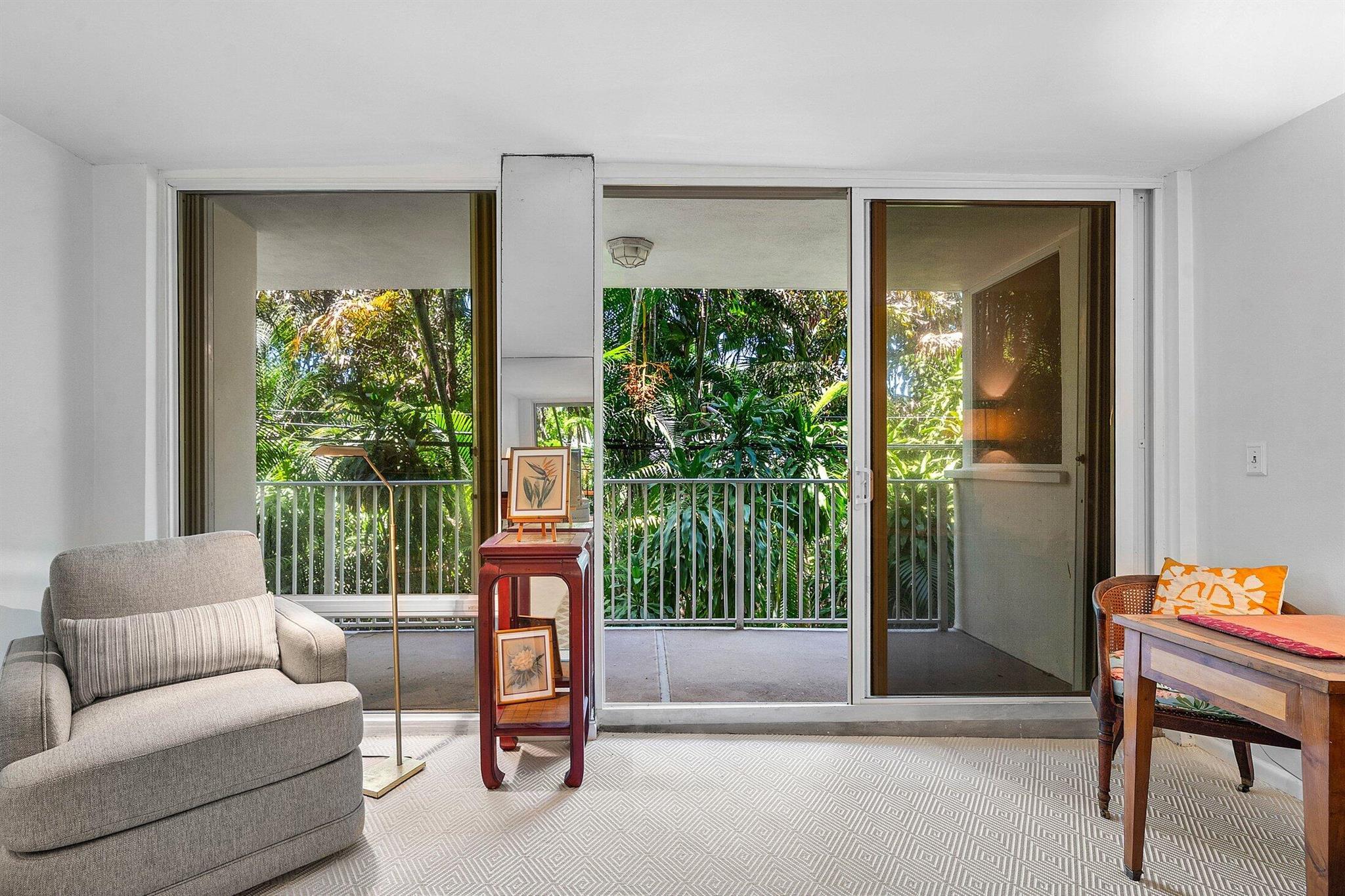 PALM BEACH ATLANTIC COND - Residential Lease